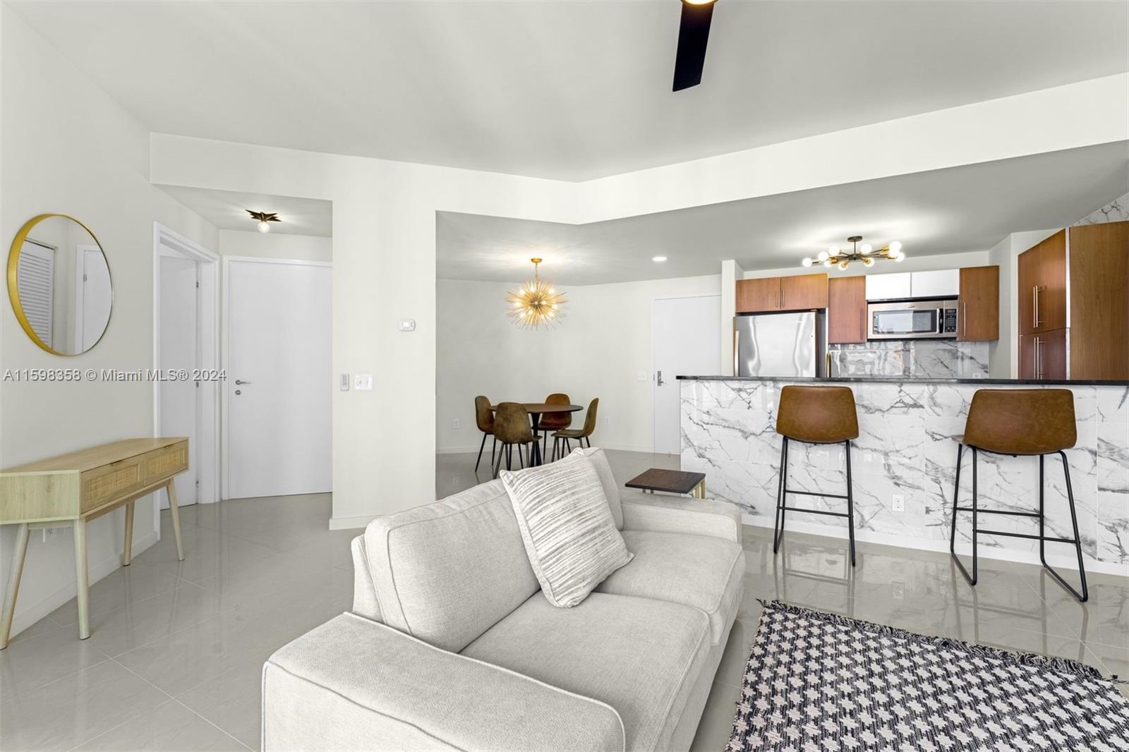 300 S Biscayne Blvd # 3407 Unit: T-3407
