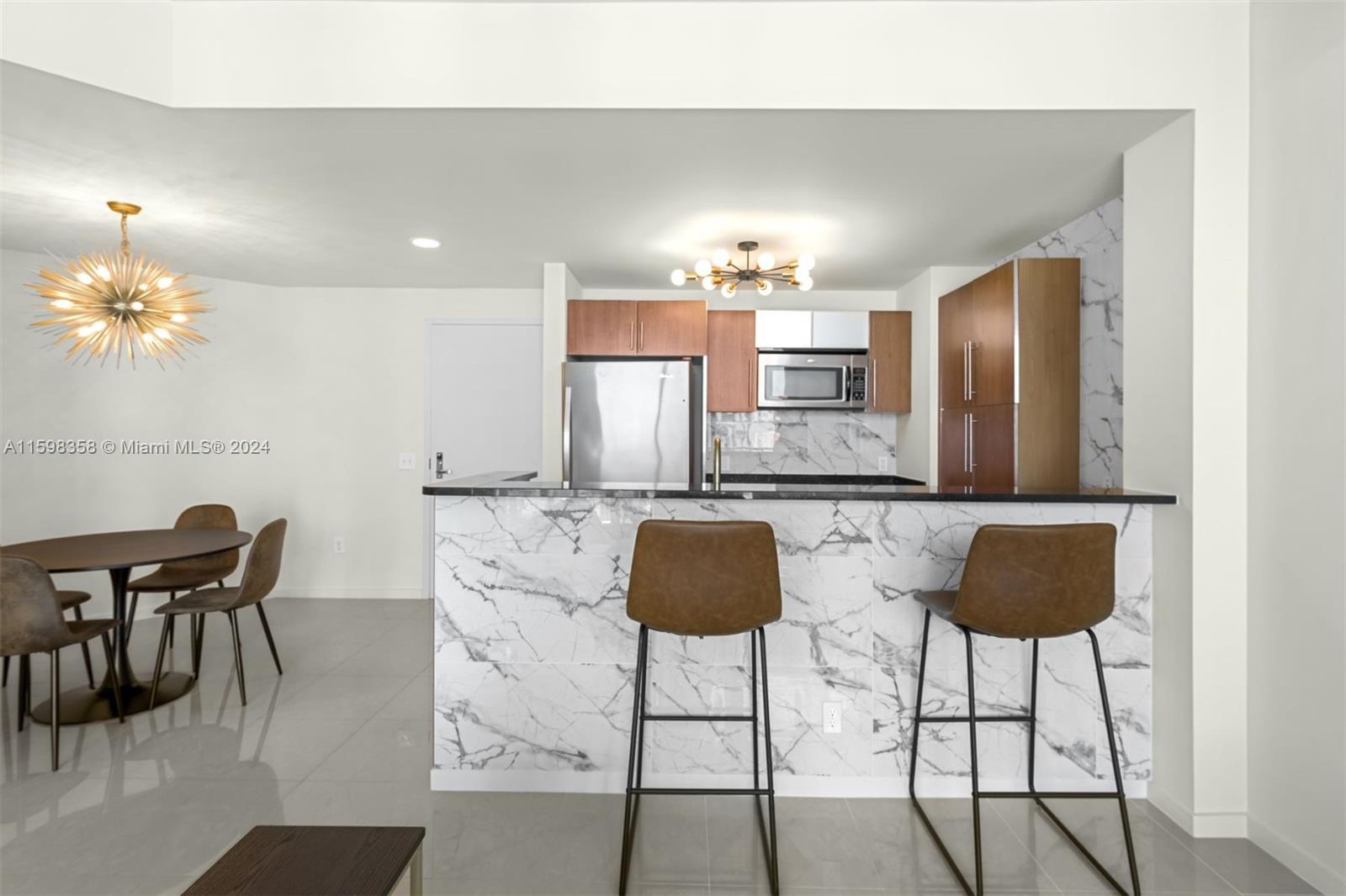 300 S Biscayne Blvd # 3407 Unit: T-3407