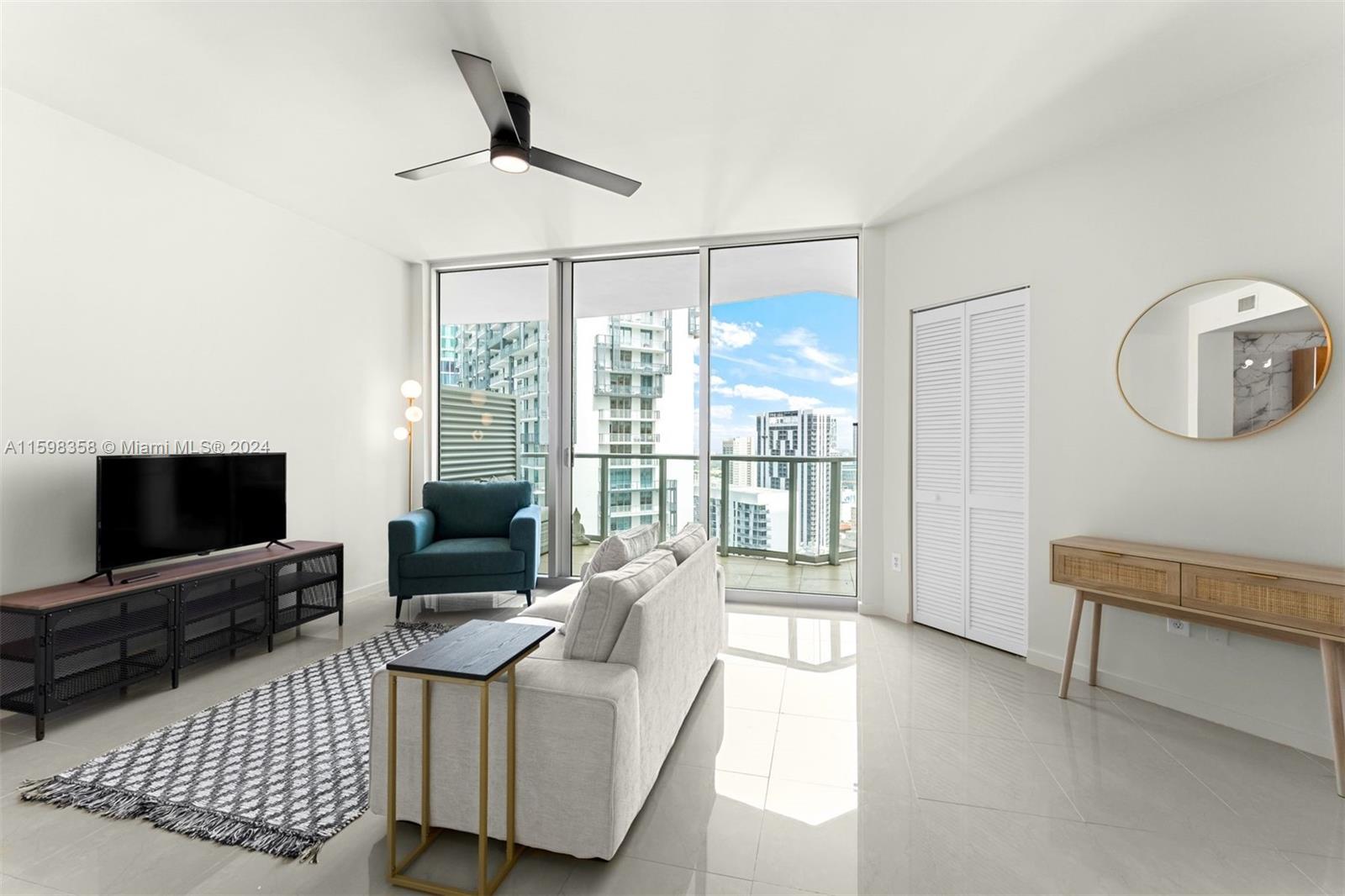 300 S Biscayne Blvd # 3407 Unit: T-3407