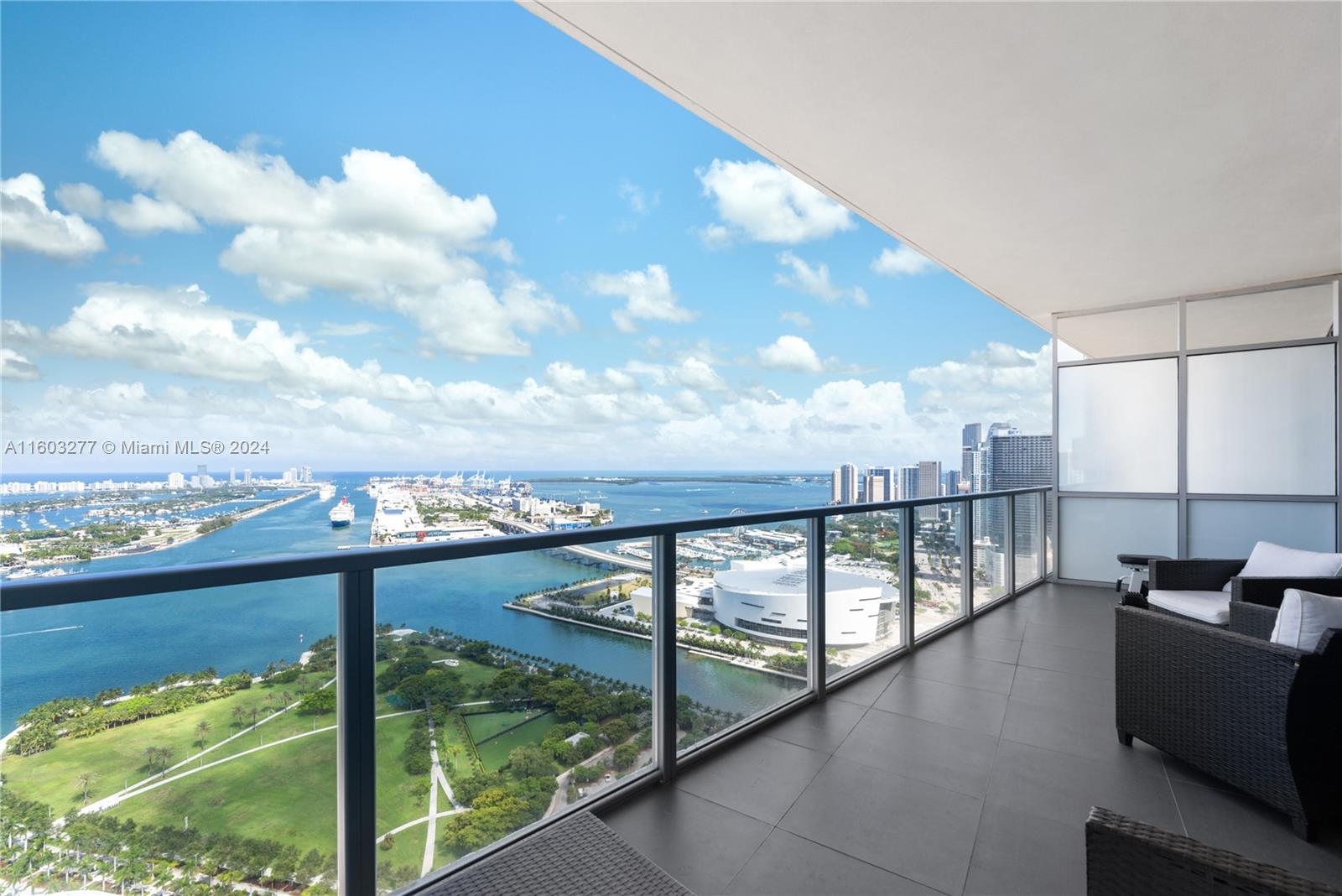 1100 Biscayne Blvd # 4303