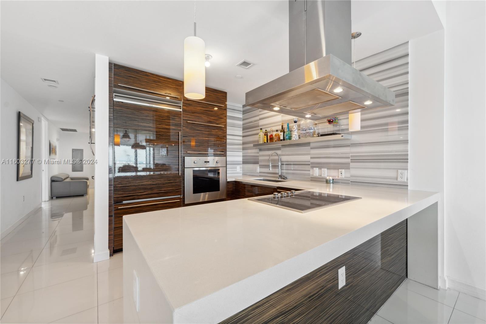 1100 Biscayne Blvd # 4303