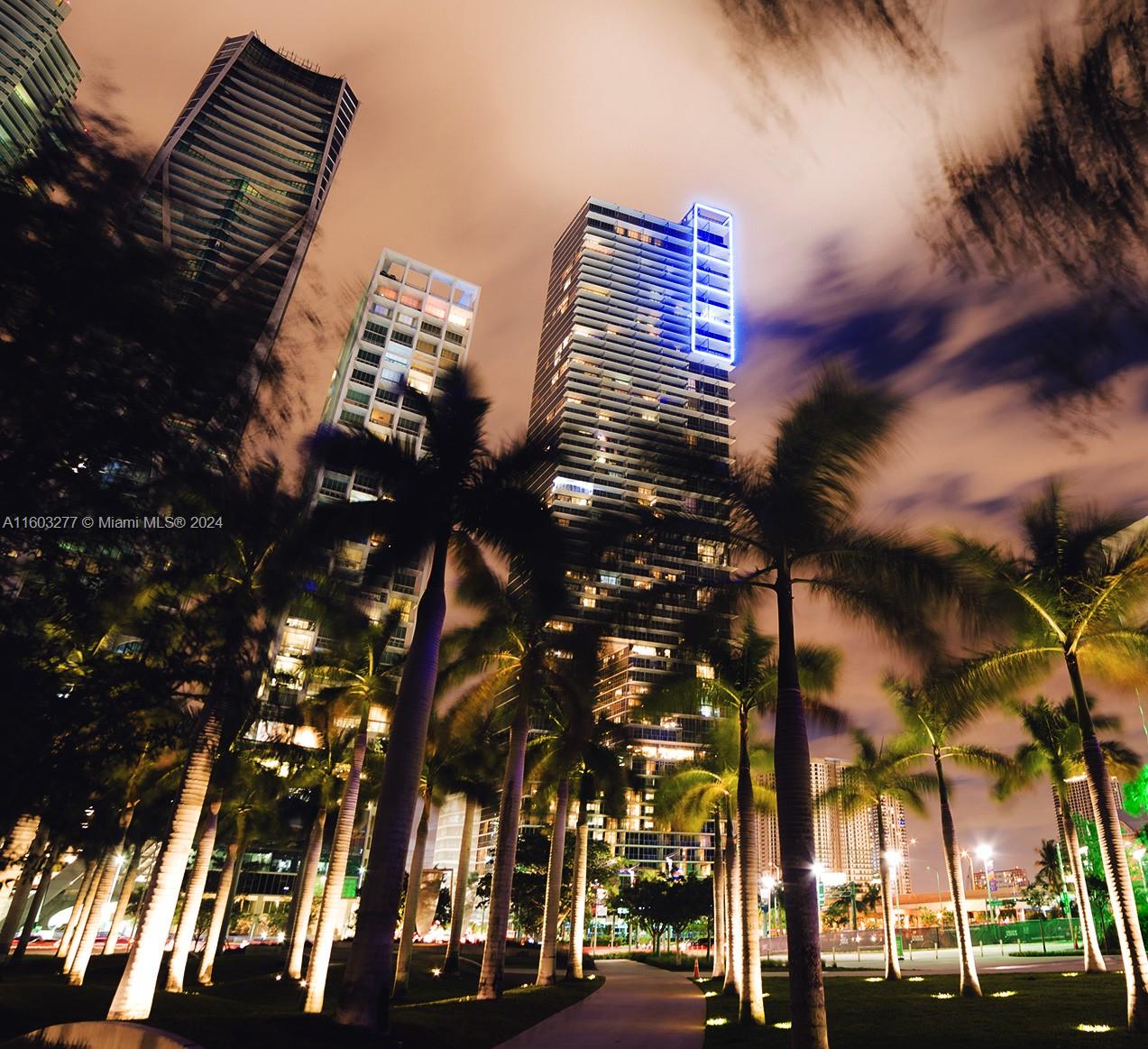 1100 Biscayne Blvd # 4303
