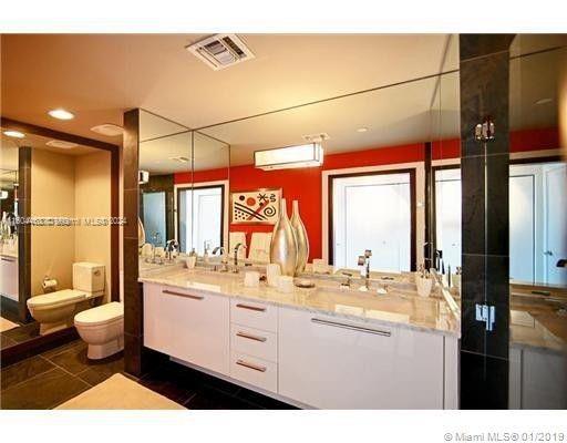900 Biscayne Blvd # 3904