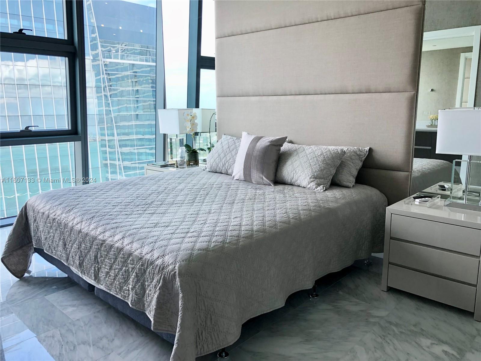 1451 Brickell Ave # 4003