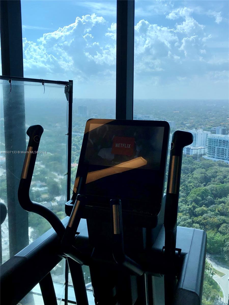 1451 Brickell Ave # 4003