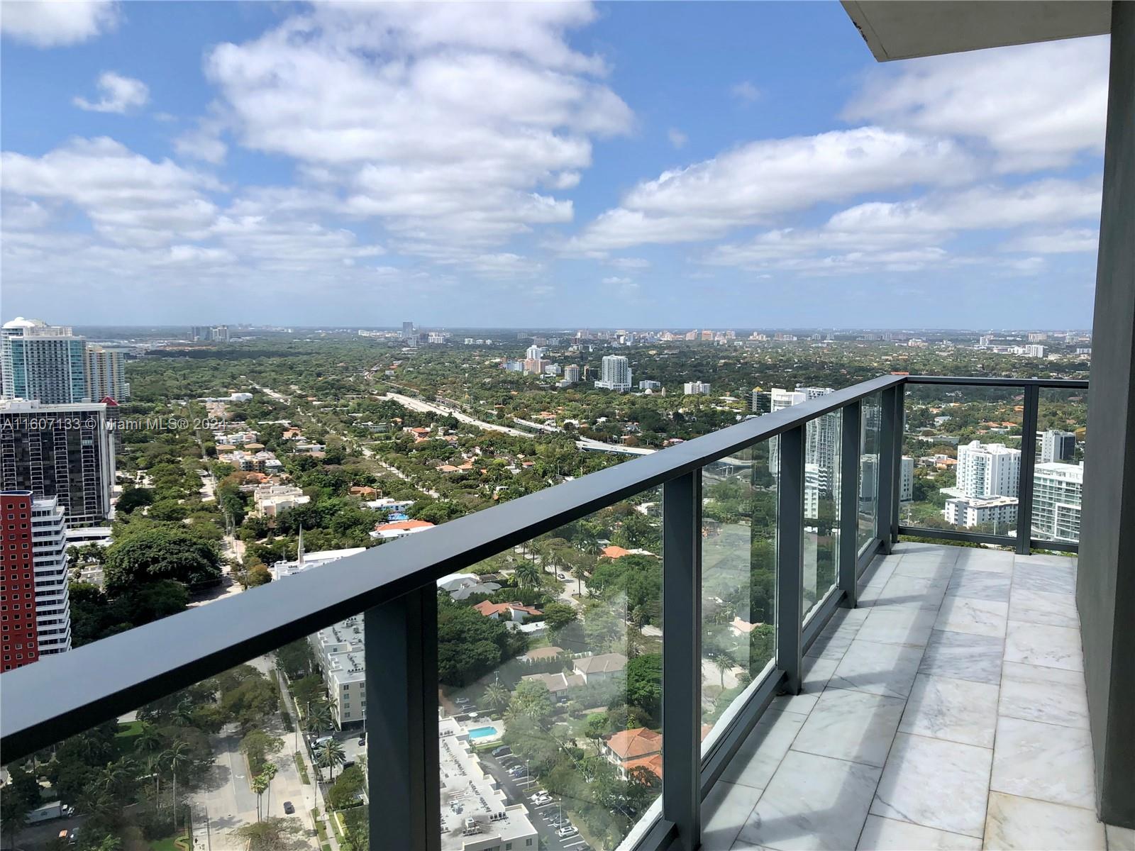 1451 Brickell Ave # 4003