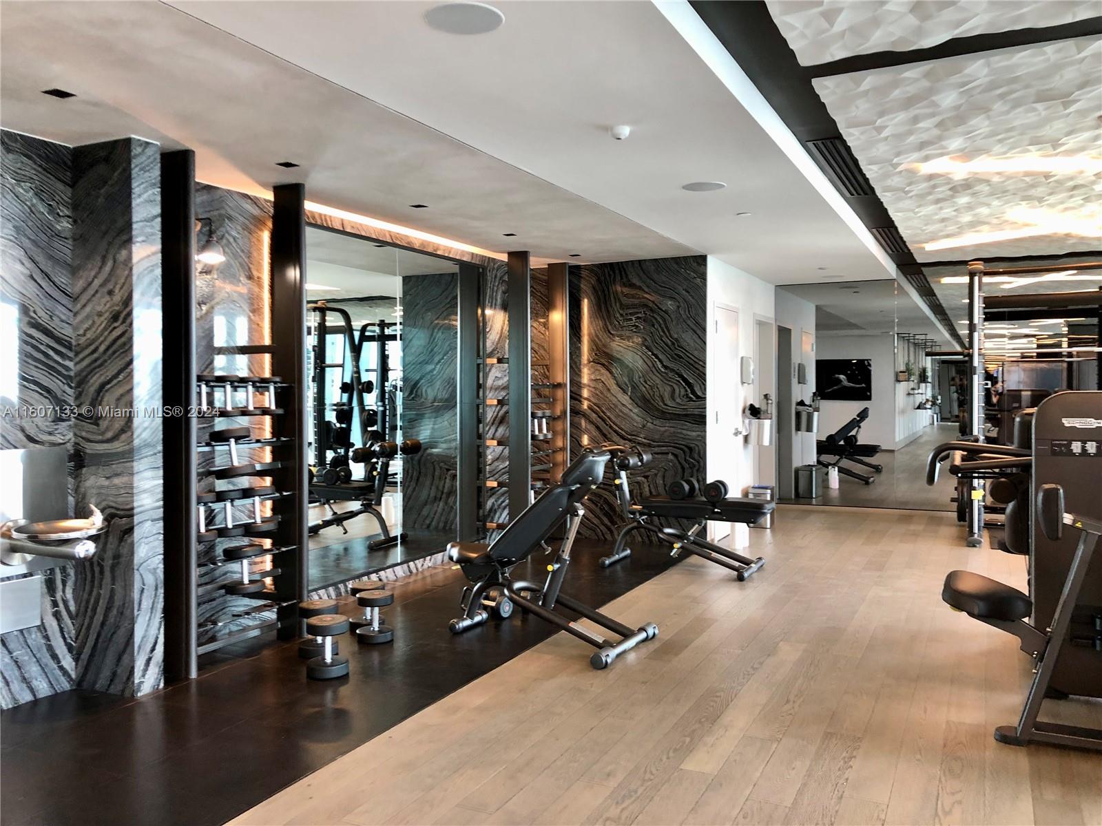 1451 Brickell Ave # 4003