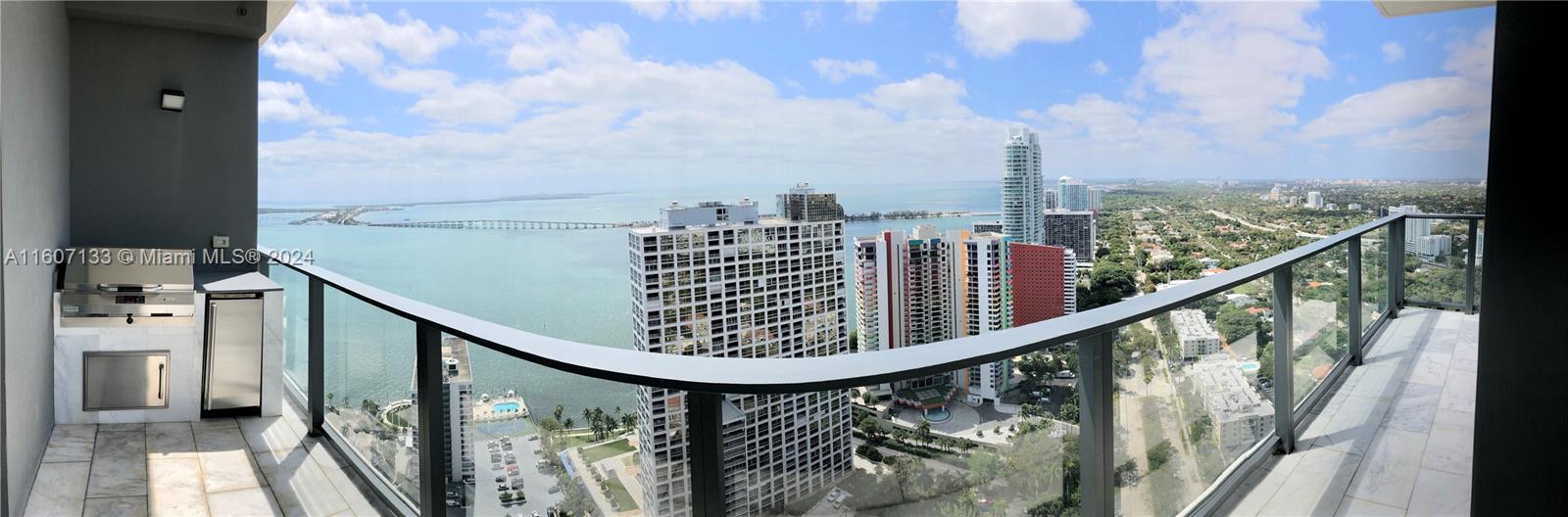 1451 Brickell Ave # 4003