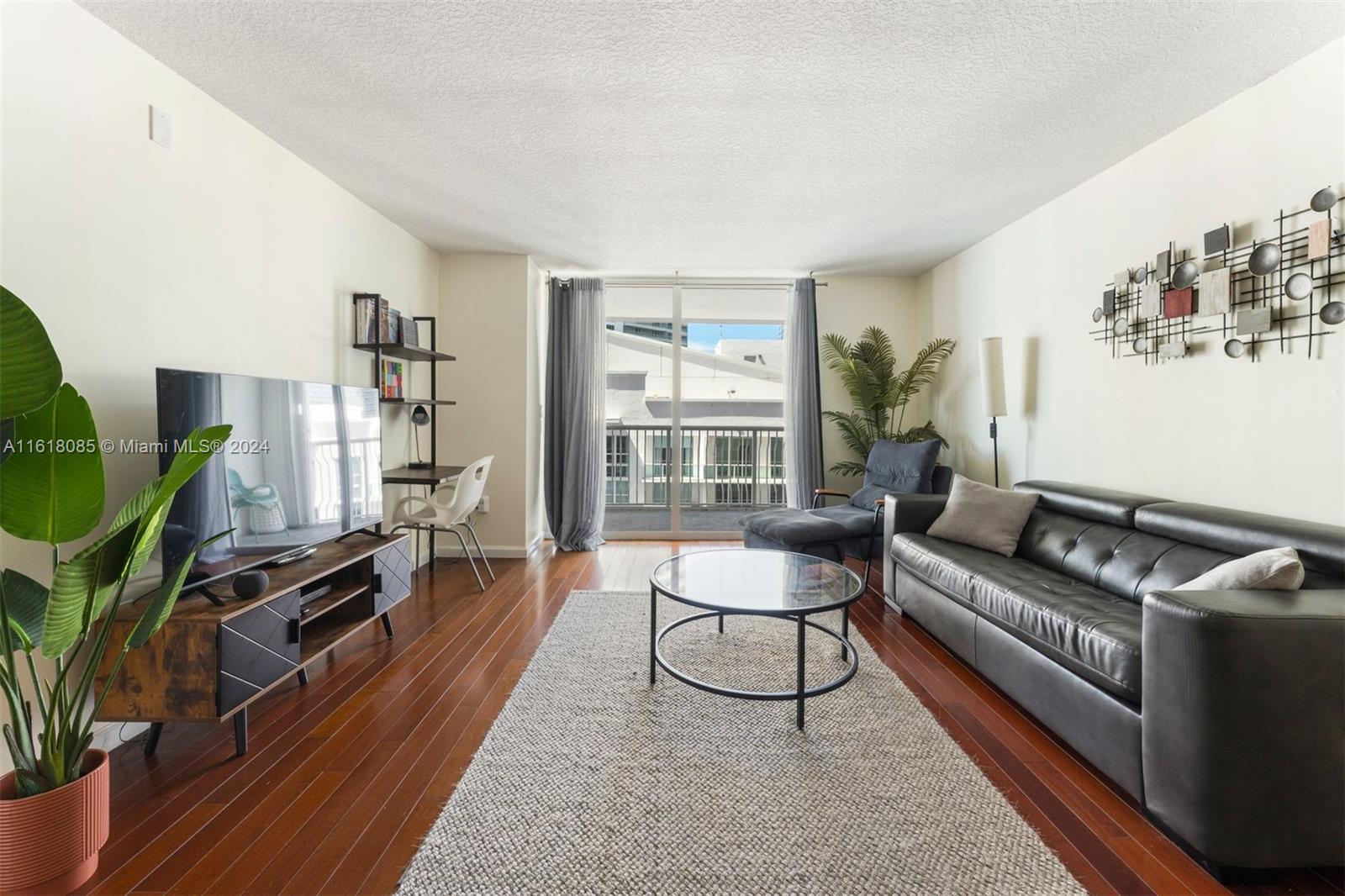 1200 Brickell Bay Dr # 2707