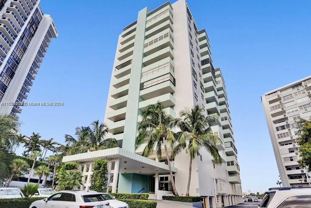 5 Island Ave # 16E