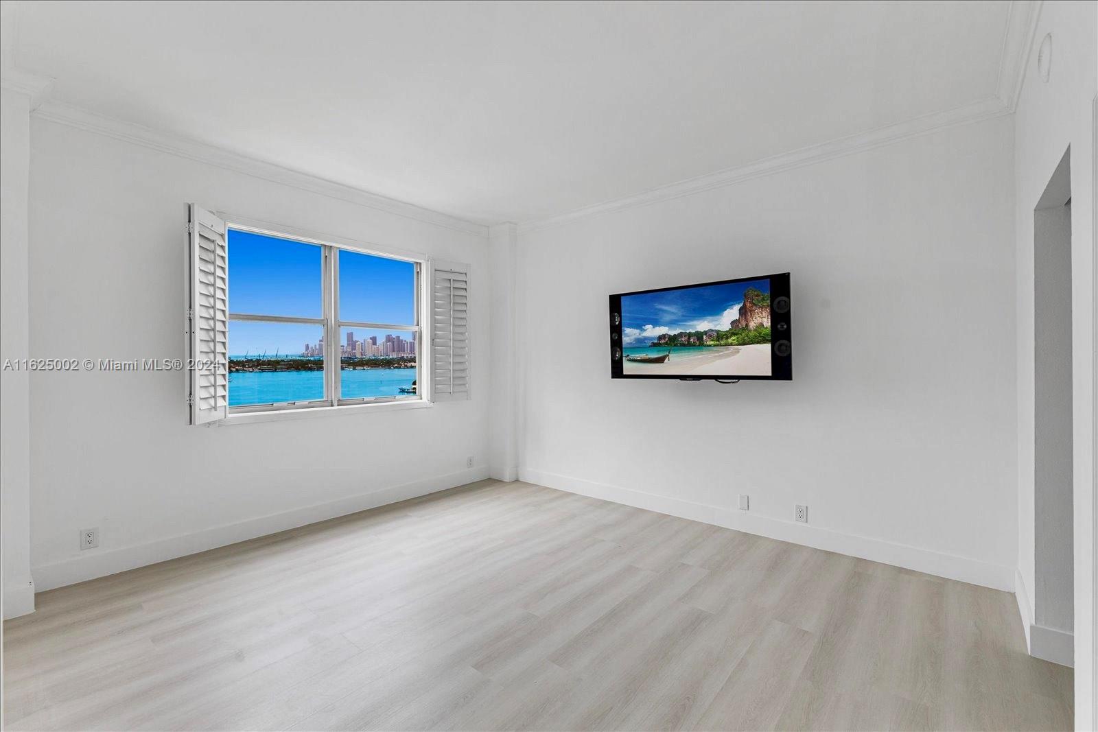5 Island Ave # 16E