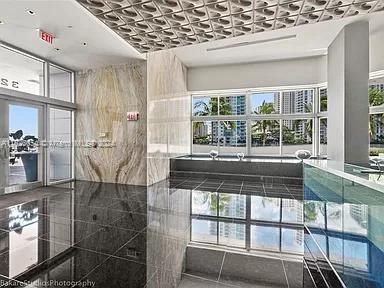 335 S Biscayne Blvd # 4107