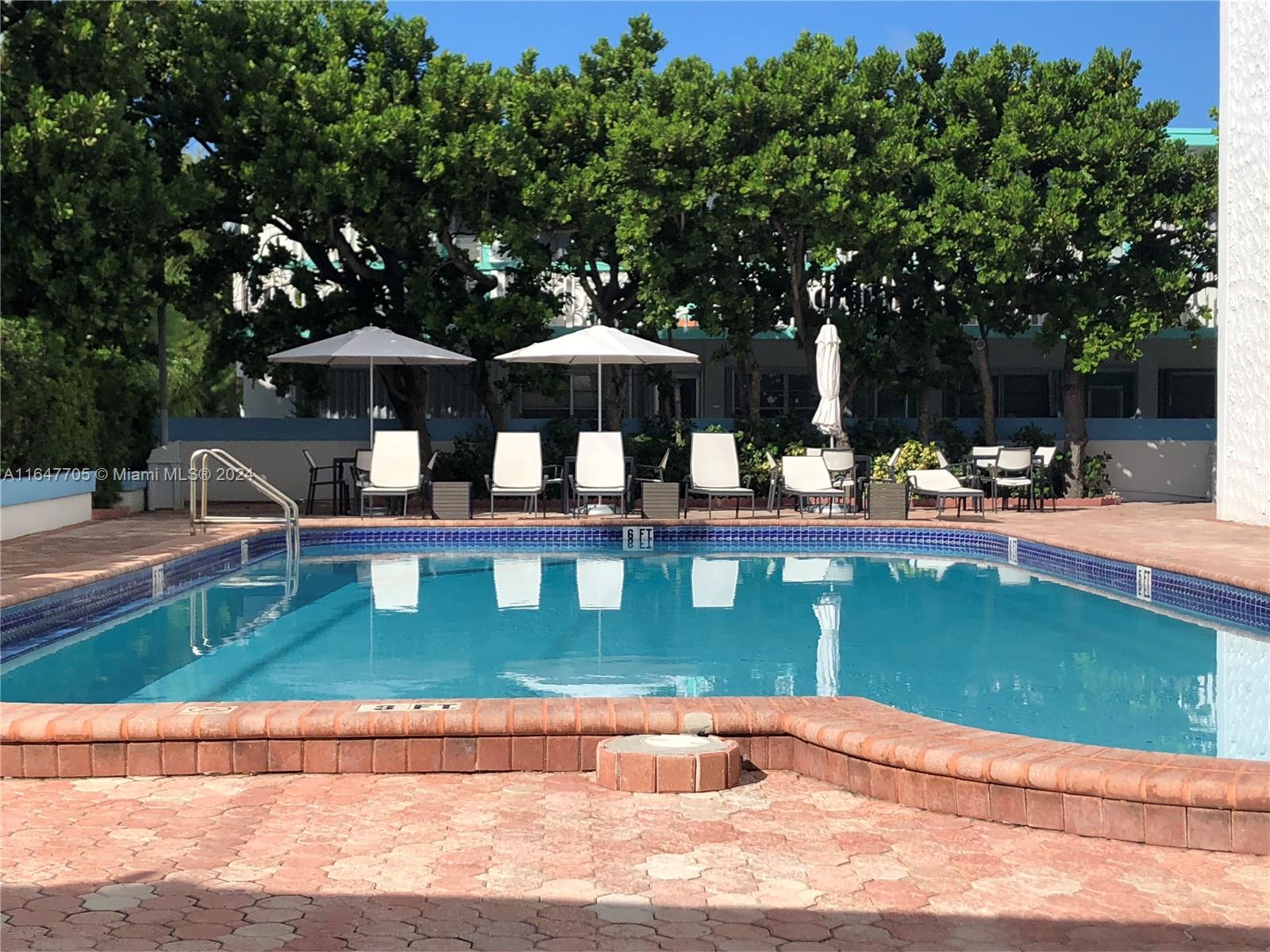 6450 Collins Ave # 1508