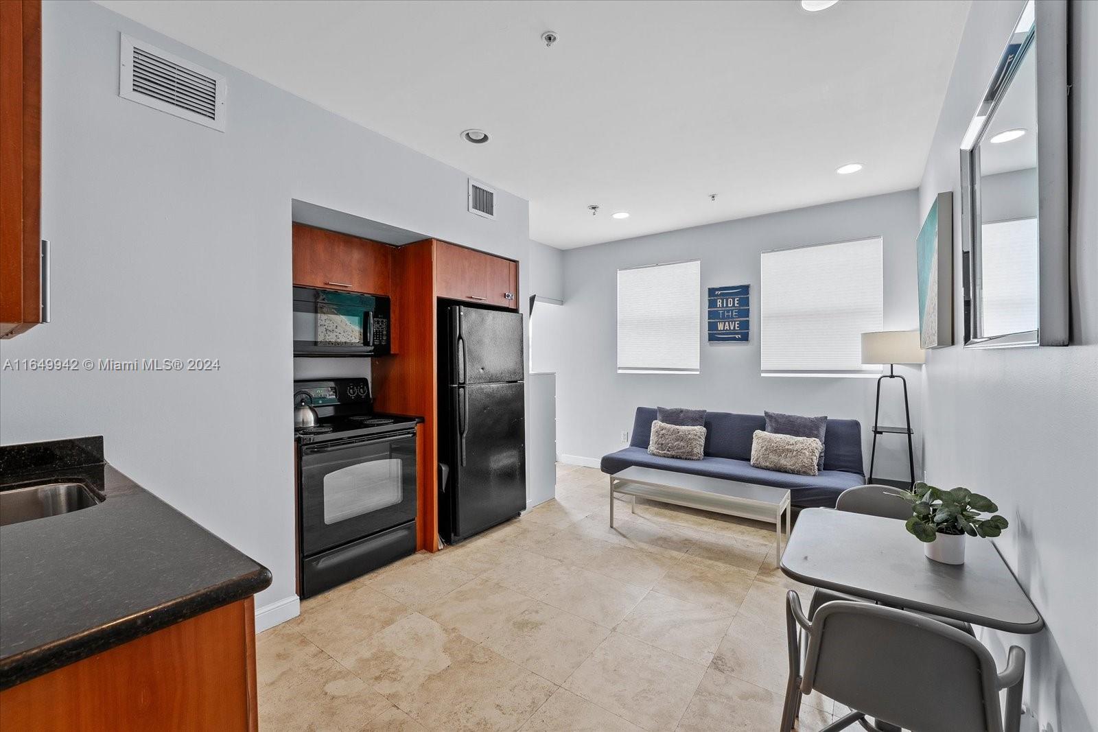 334 Euclid Ave # 304