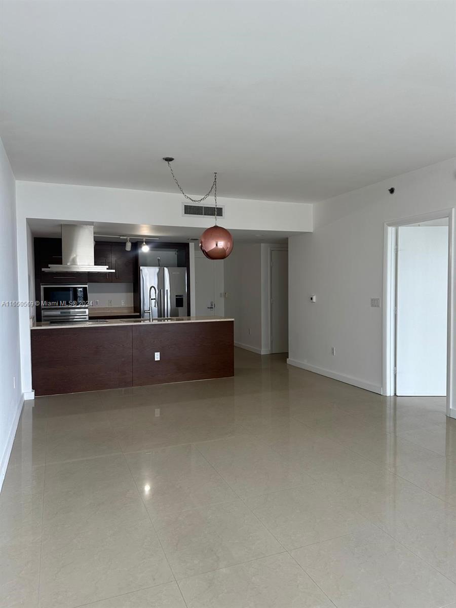 495 Brickell Ave # 1609