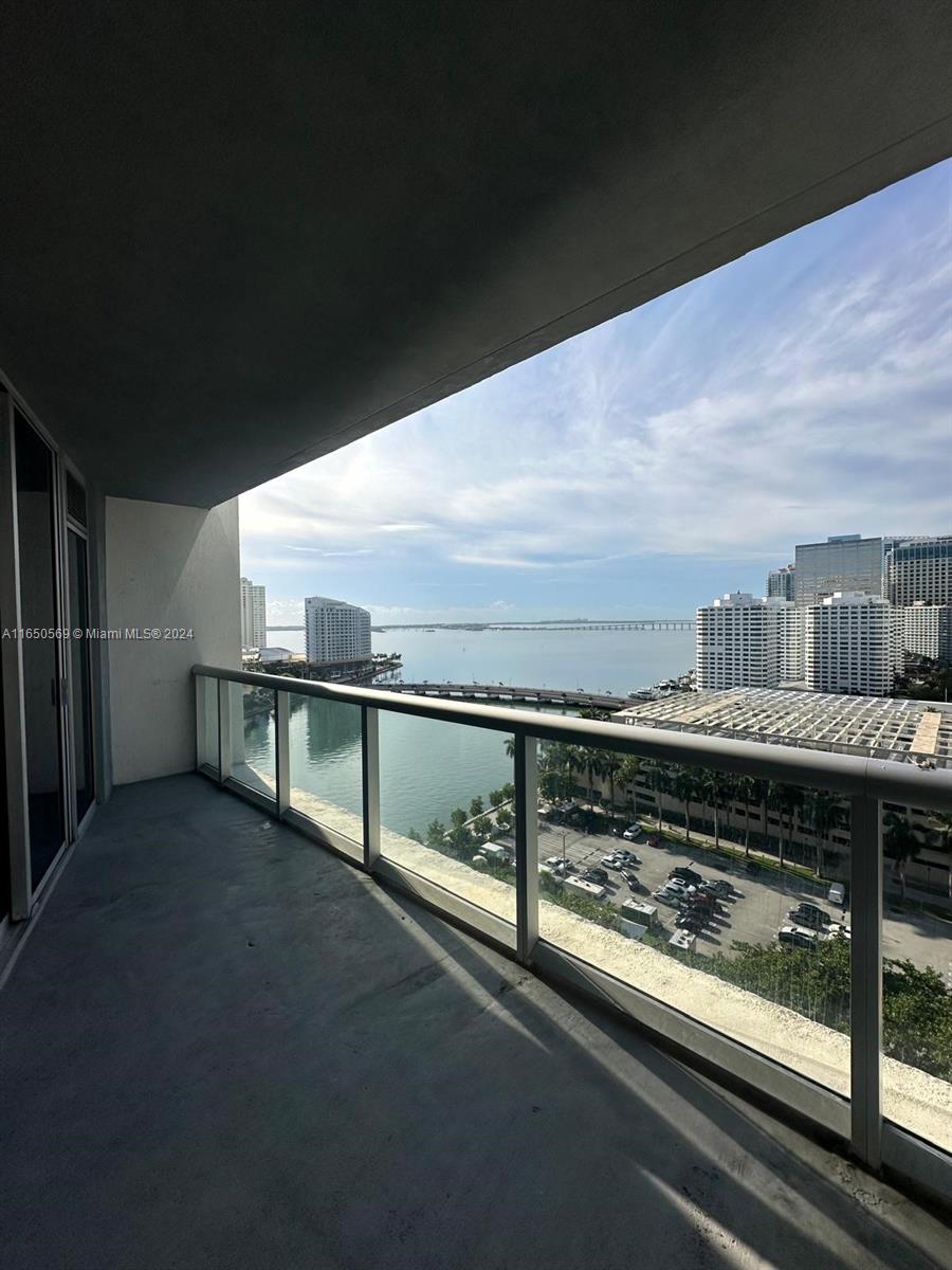 495 Brickell Ave # 1609
