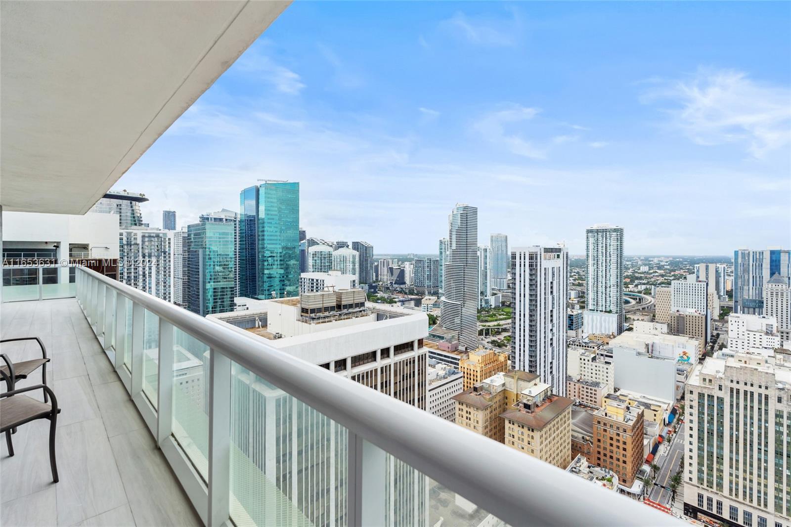 50 Biscayne Blvd # 4411