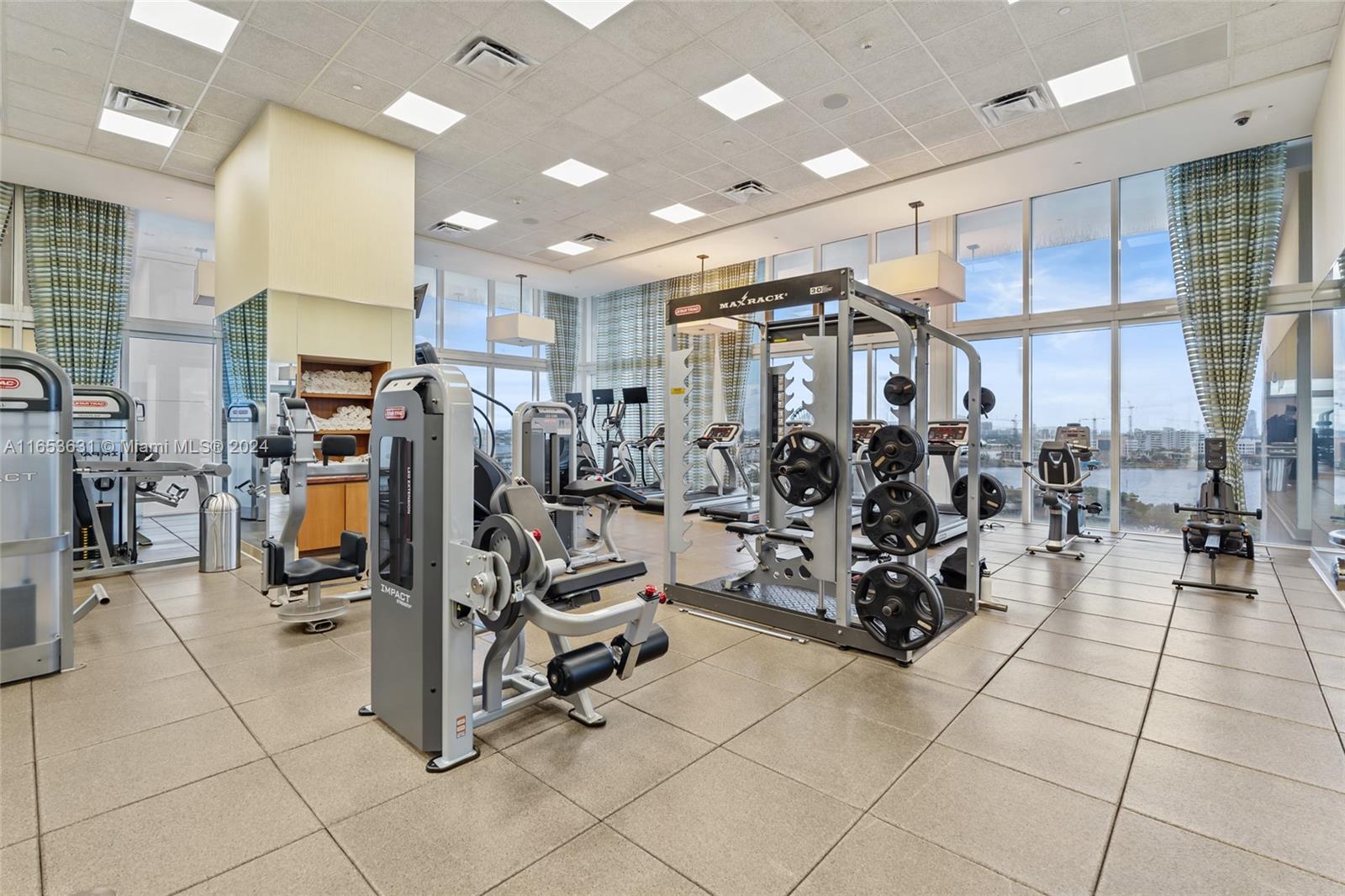 50 Biscayne Blvd # 4411