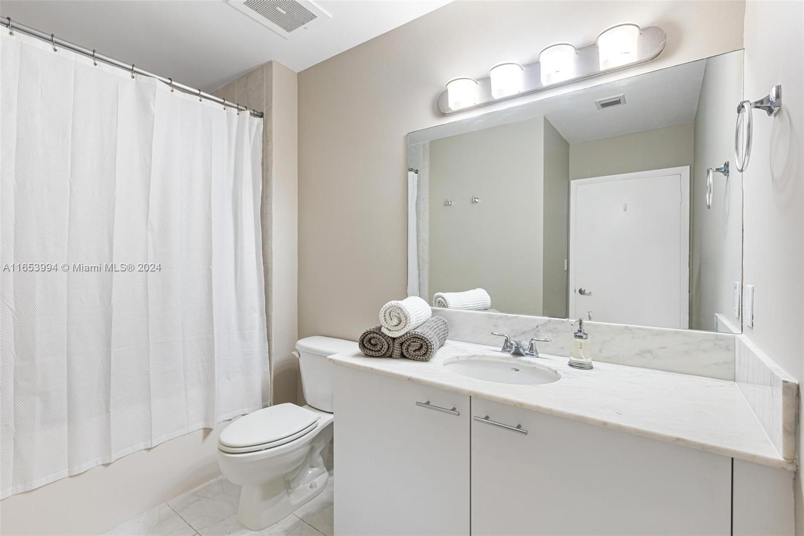 133 NE 2nd Ave # 2101