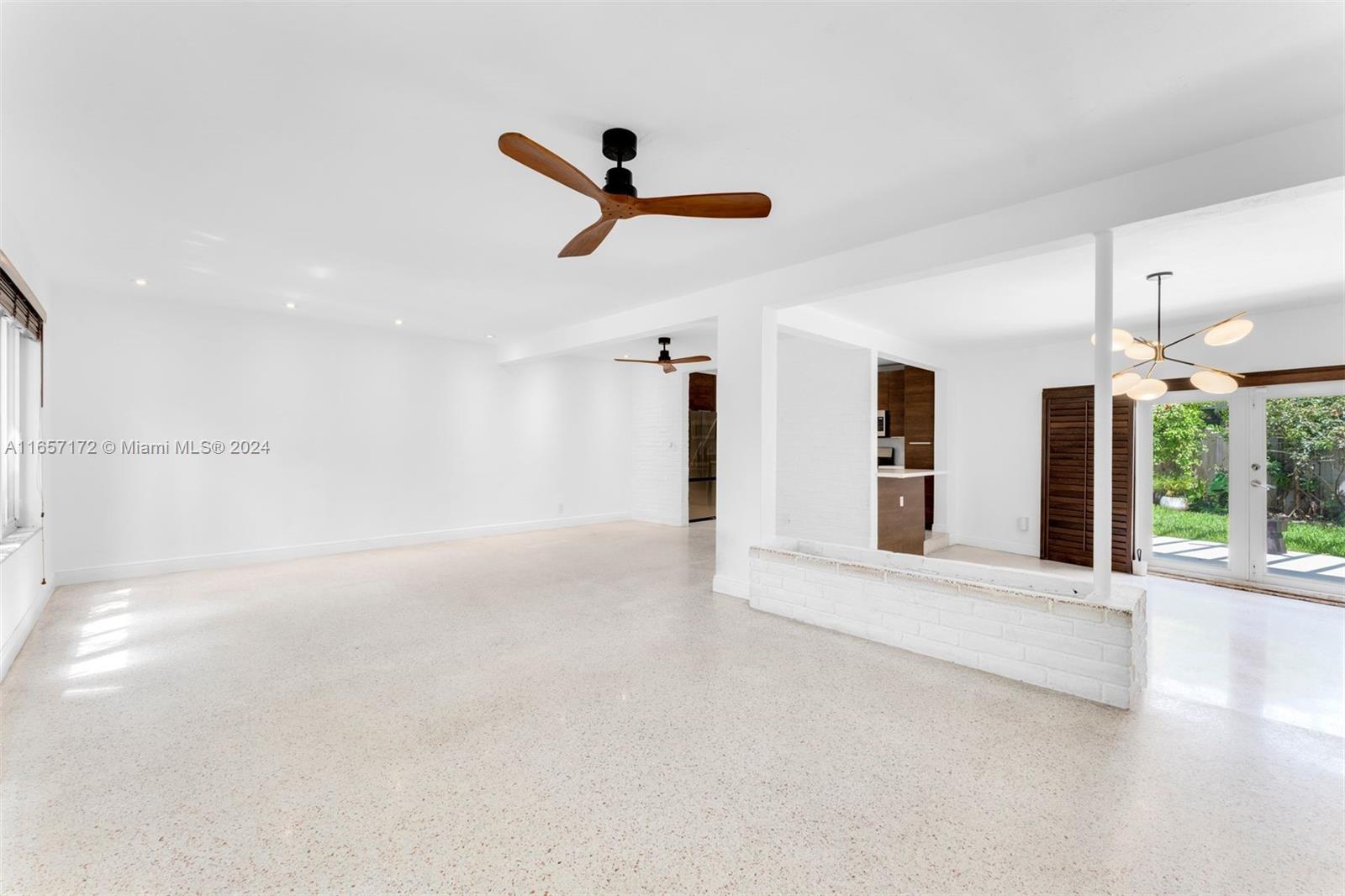 125 NE 128th St