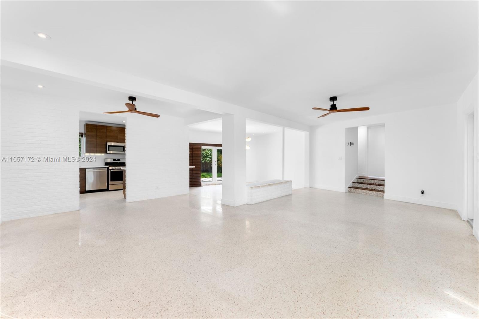 125 NE 128th St