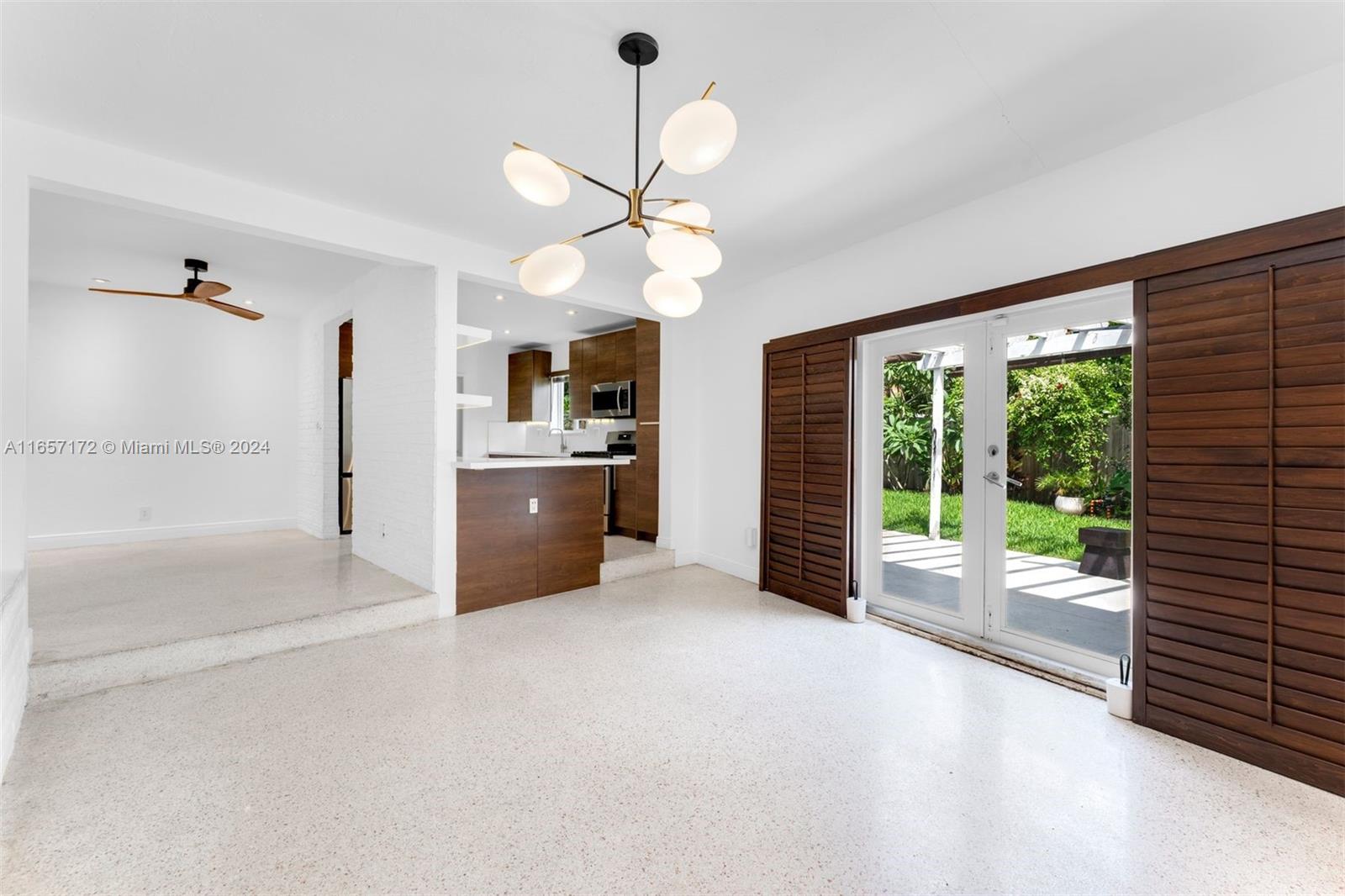 125 NE 128th St