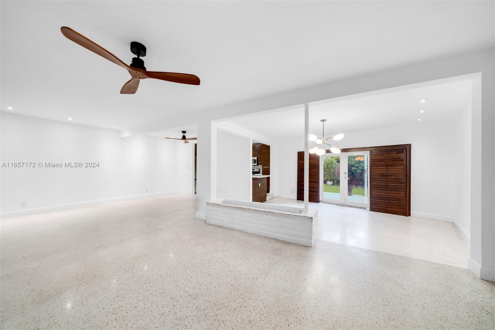 125 NE 128th St