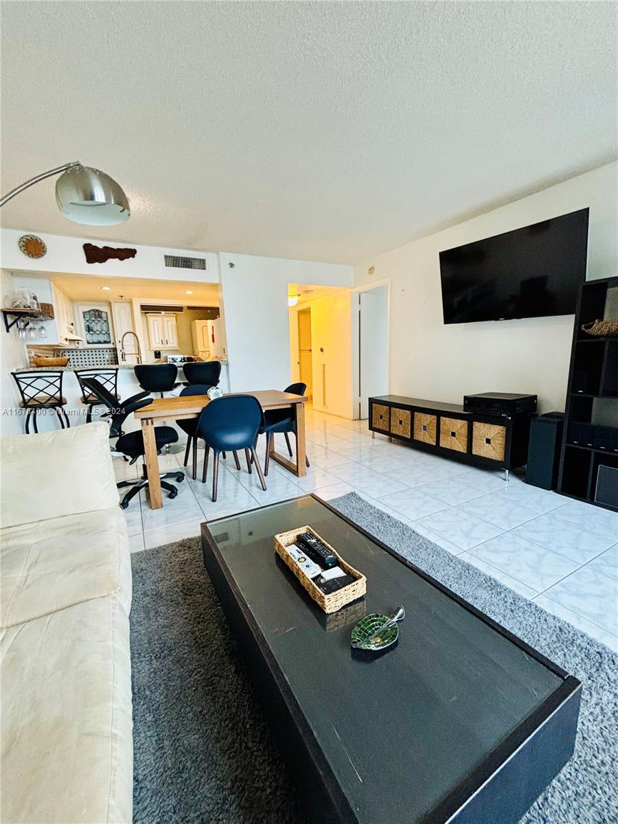 540 Brickell Key Dr # 1001