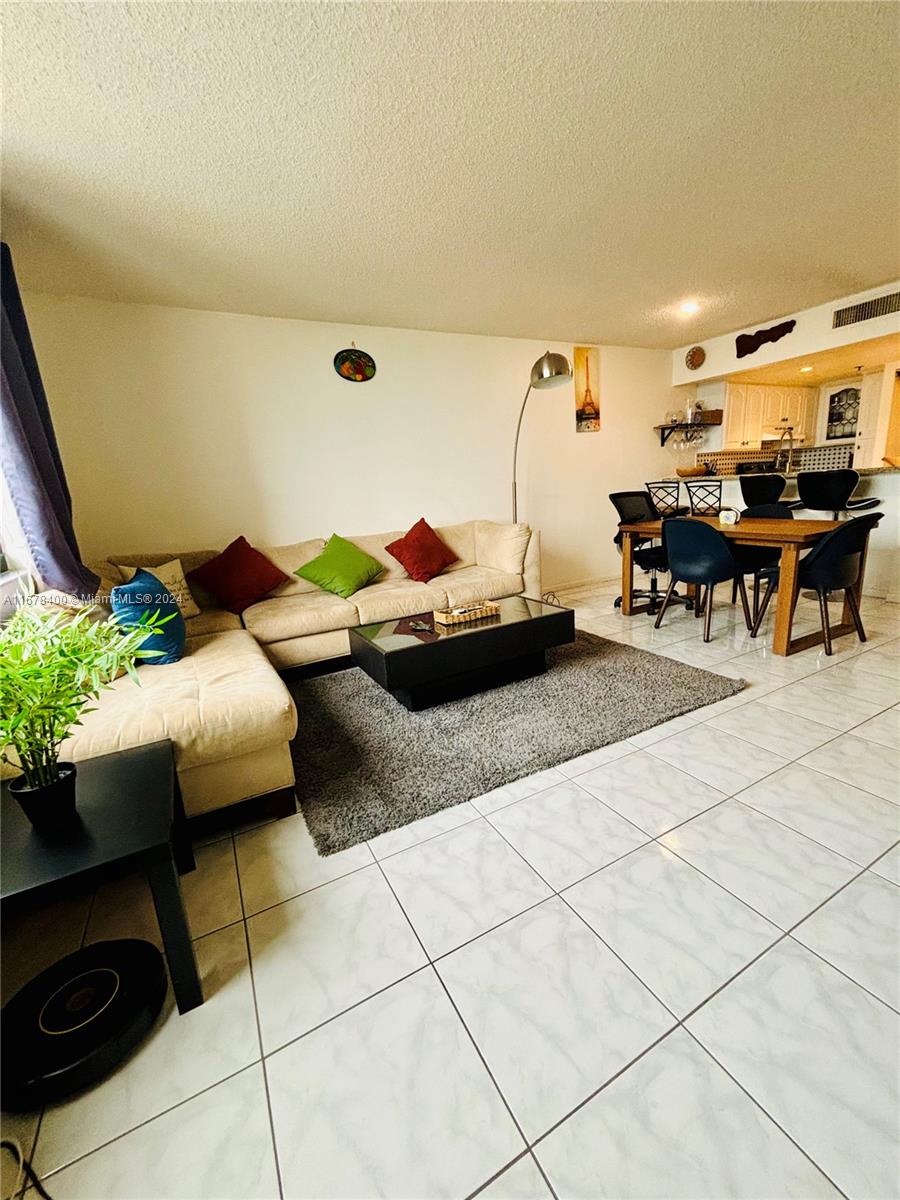 540 Brickell Key Dr # 1001