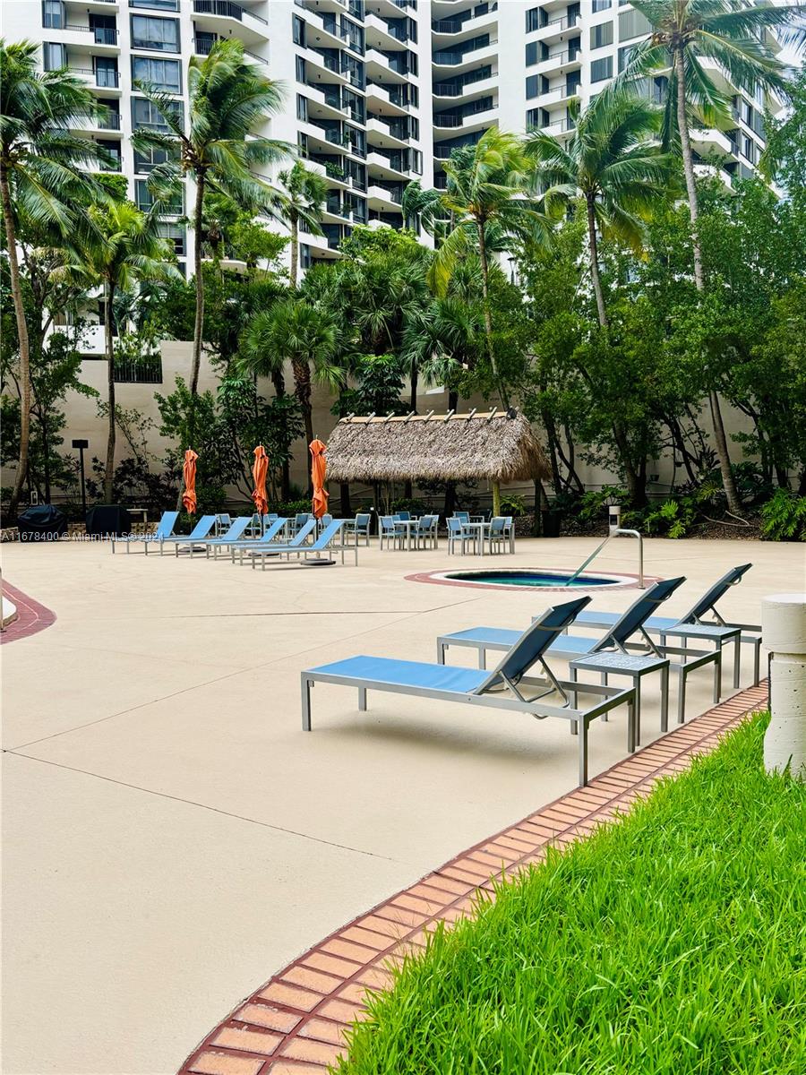 540 Brickell Key Dr # 1001