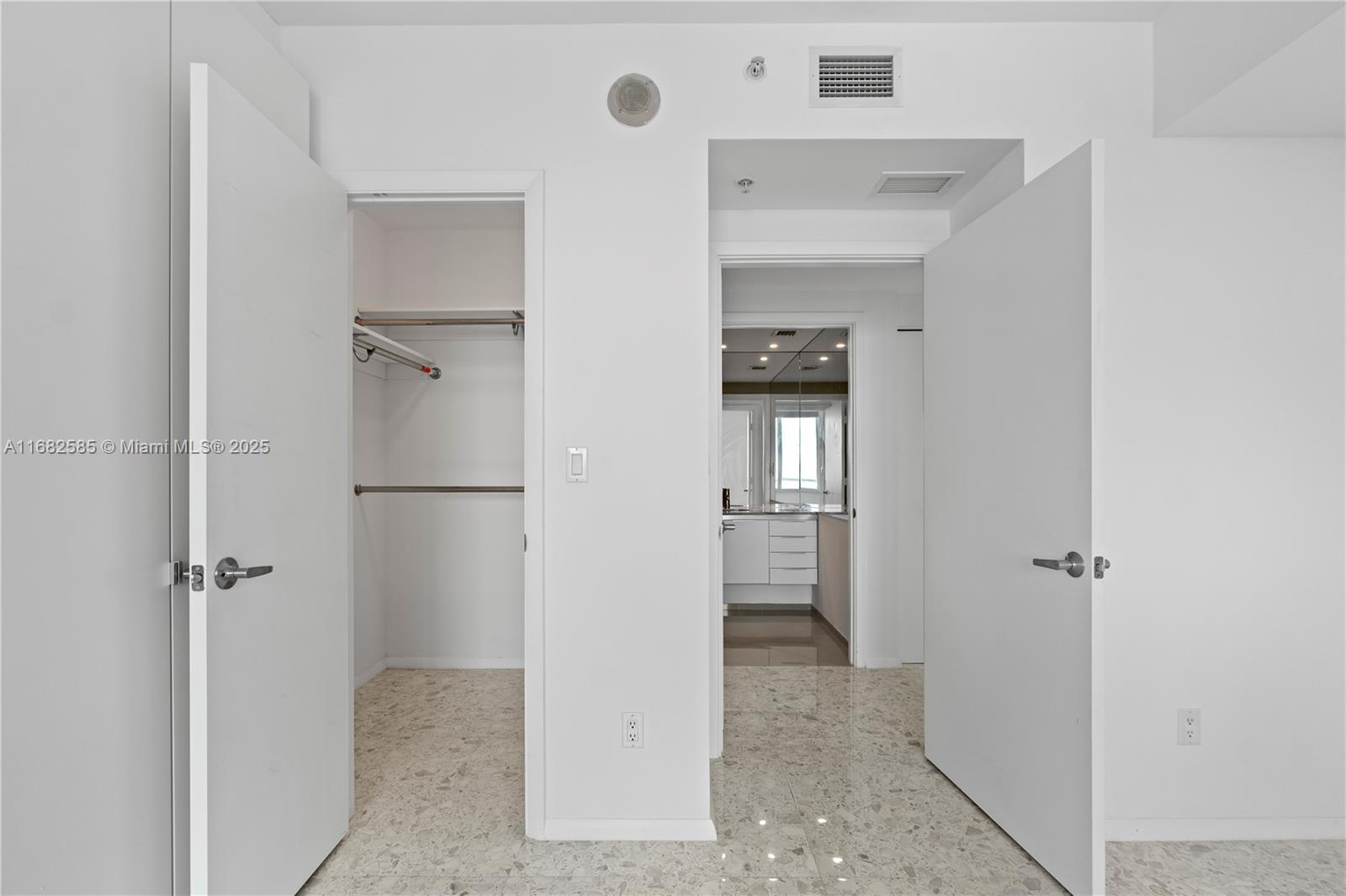 325 S Biscayne Blvd # 4218
