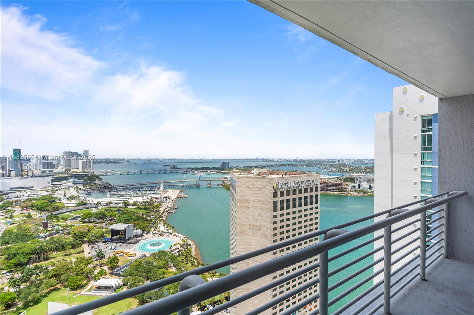 325 S Biscayne Blvd # 4218