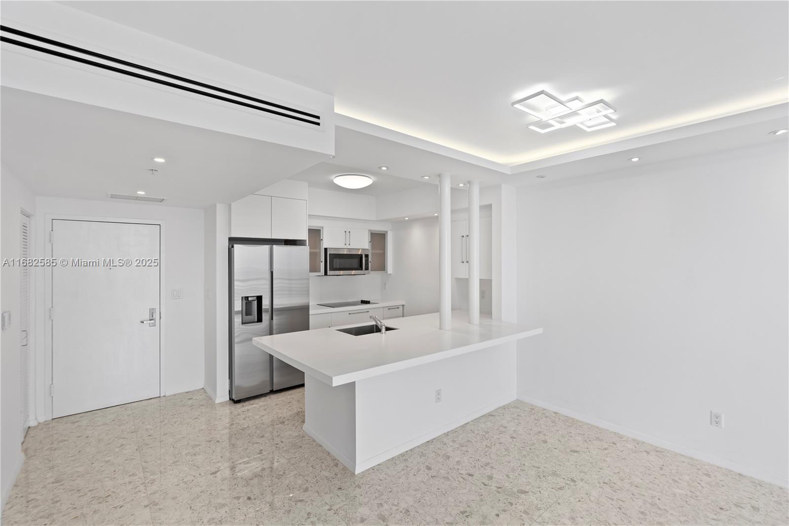 325 S Biscayne Blvd # 4218