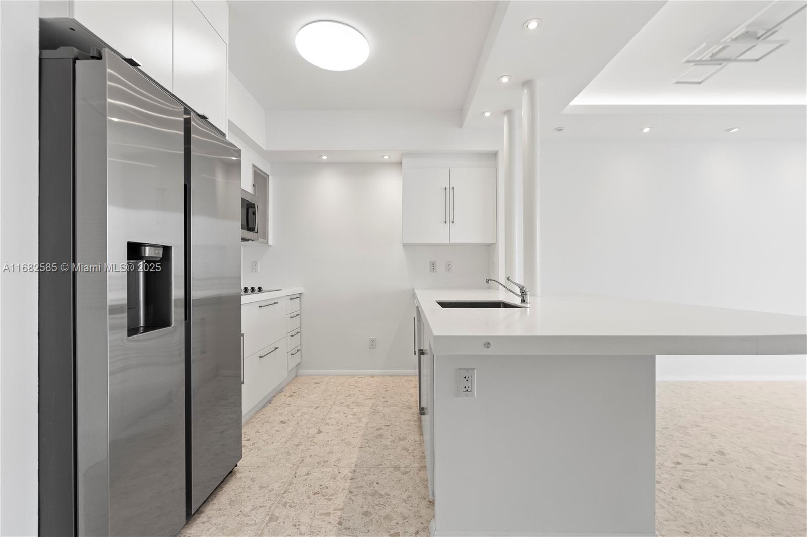 325 S Biscayne Blvd # 4218