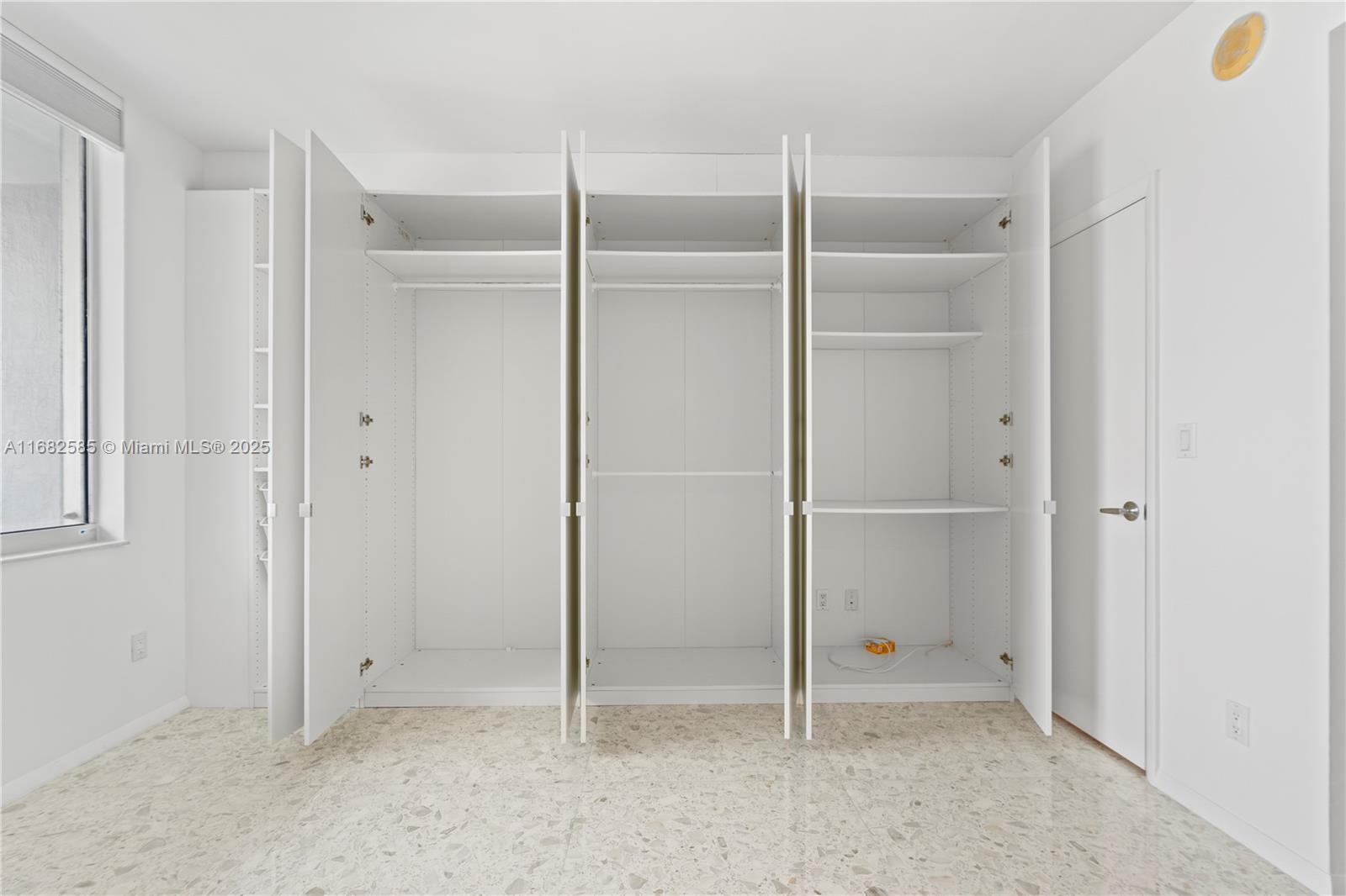 325 S Biscayne Blvd # 4218