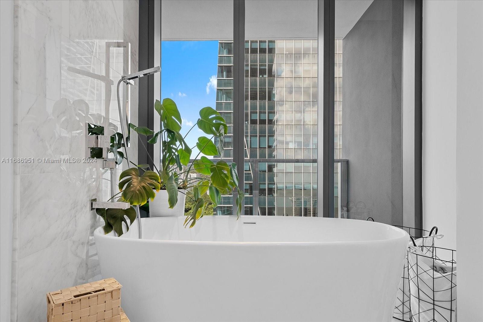 1451 Brickell Ave # 2205