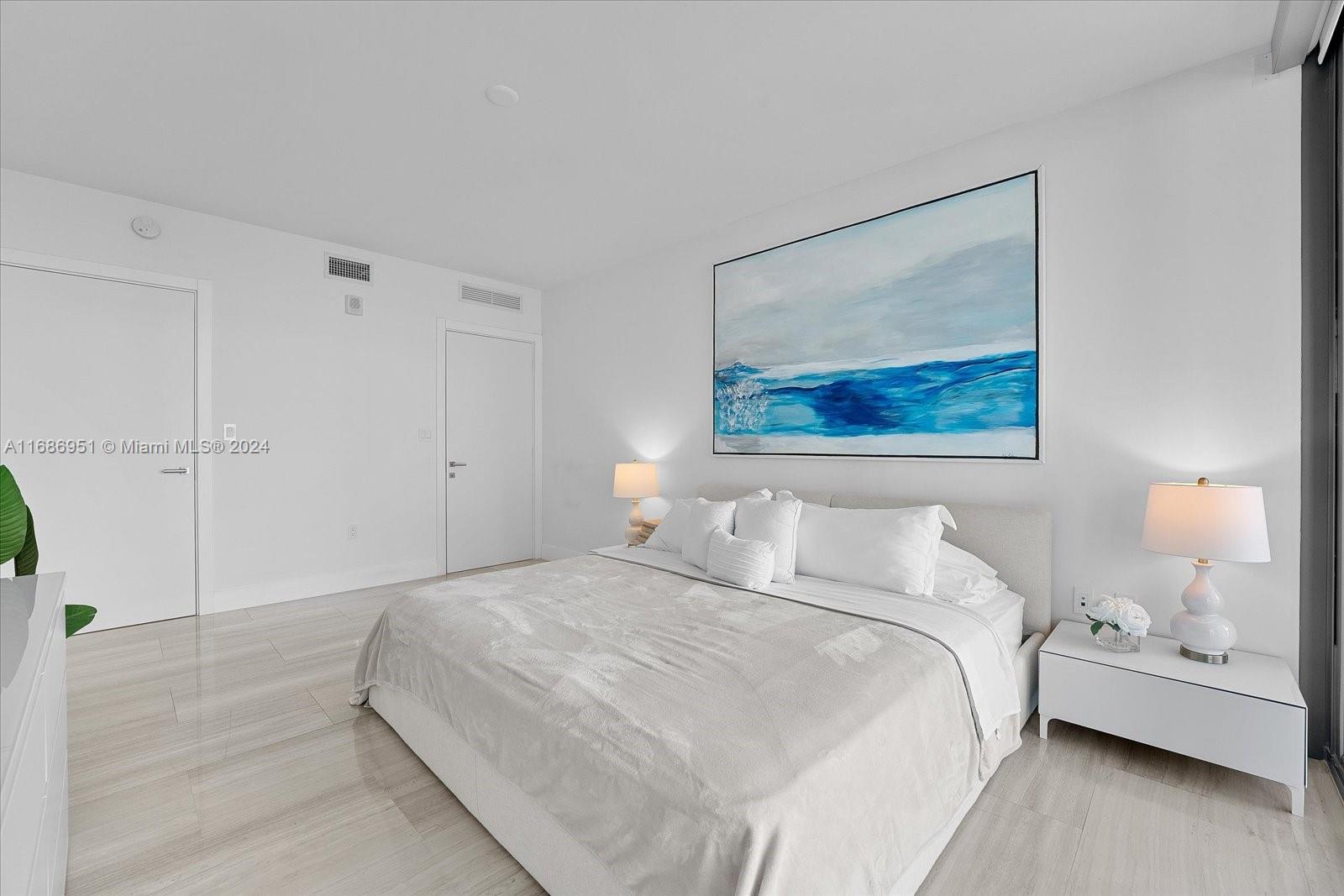 1451 Brickell Ave # 2205