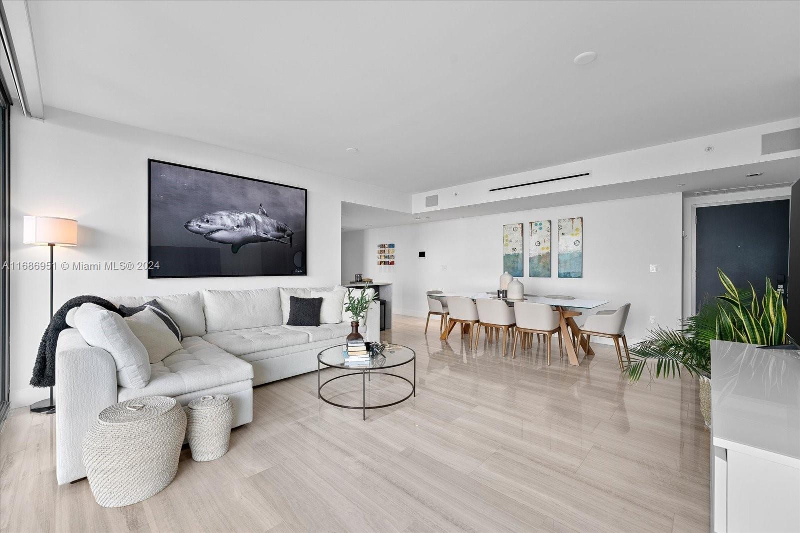 1451 Brickell Ave # 2205