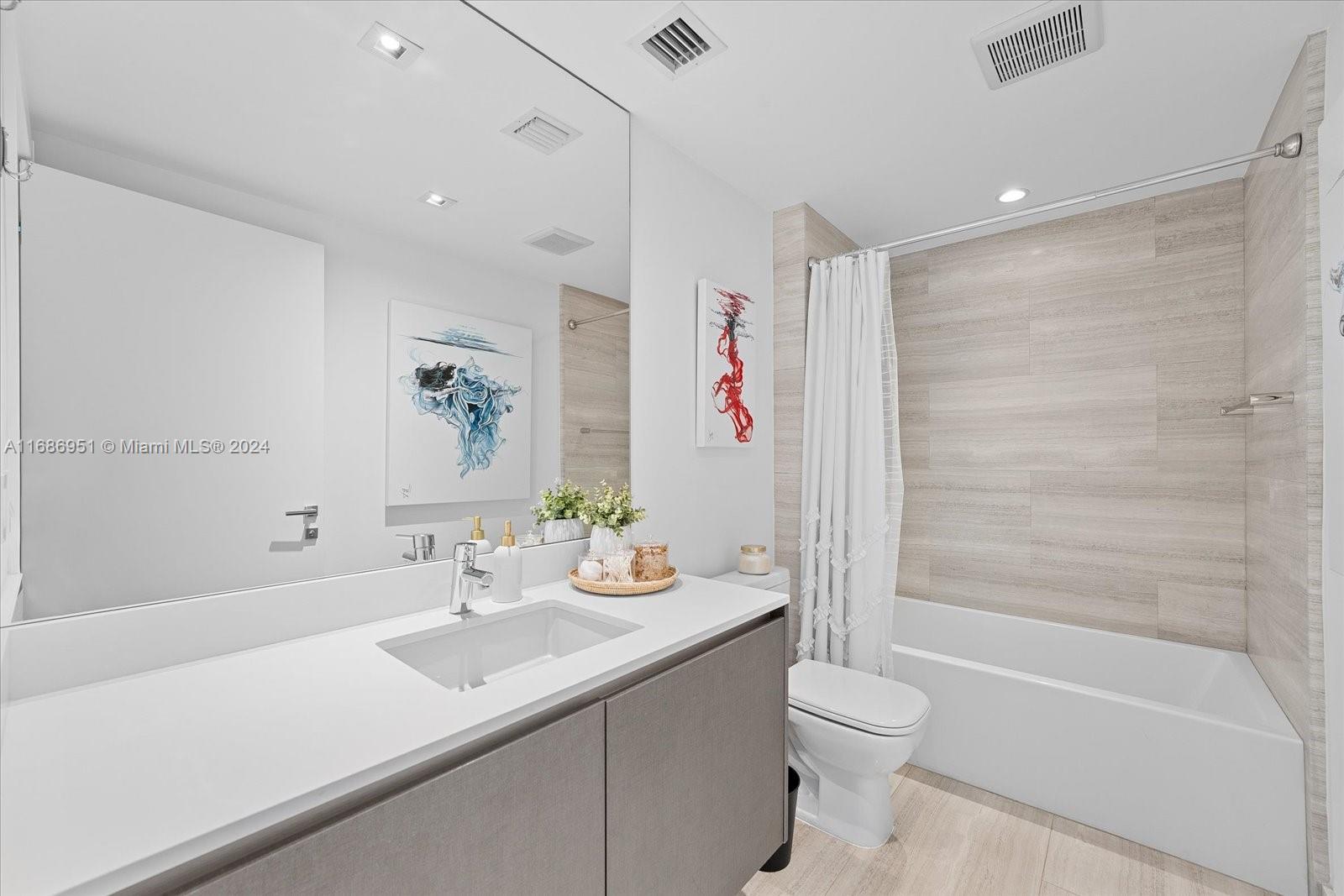 1451 Brickell Ave # 2205