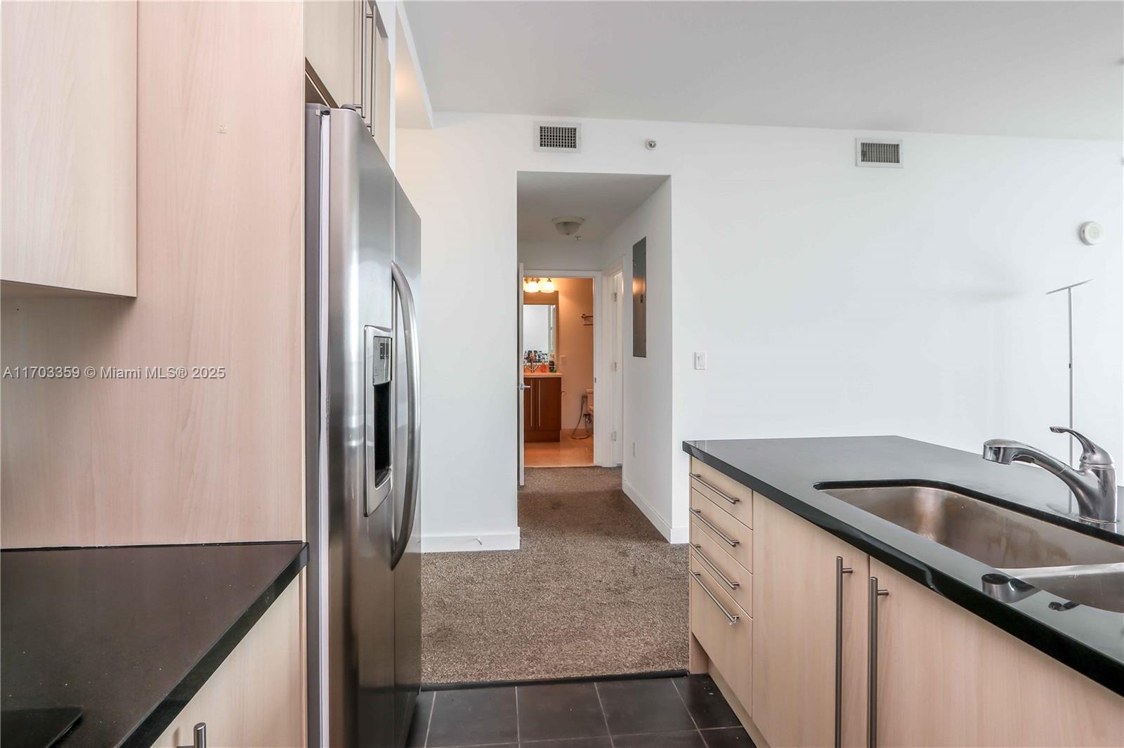 79 SW 12th St Unit: 3002-S