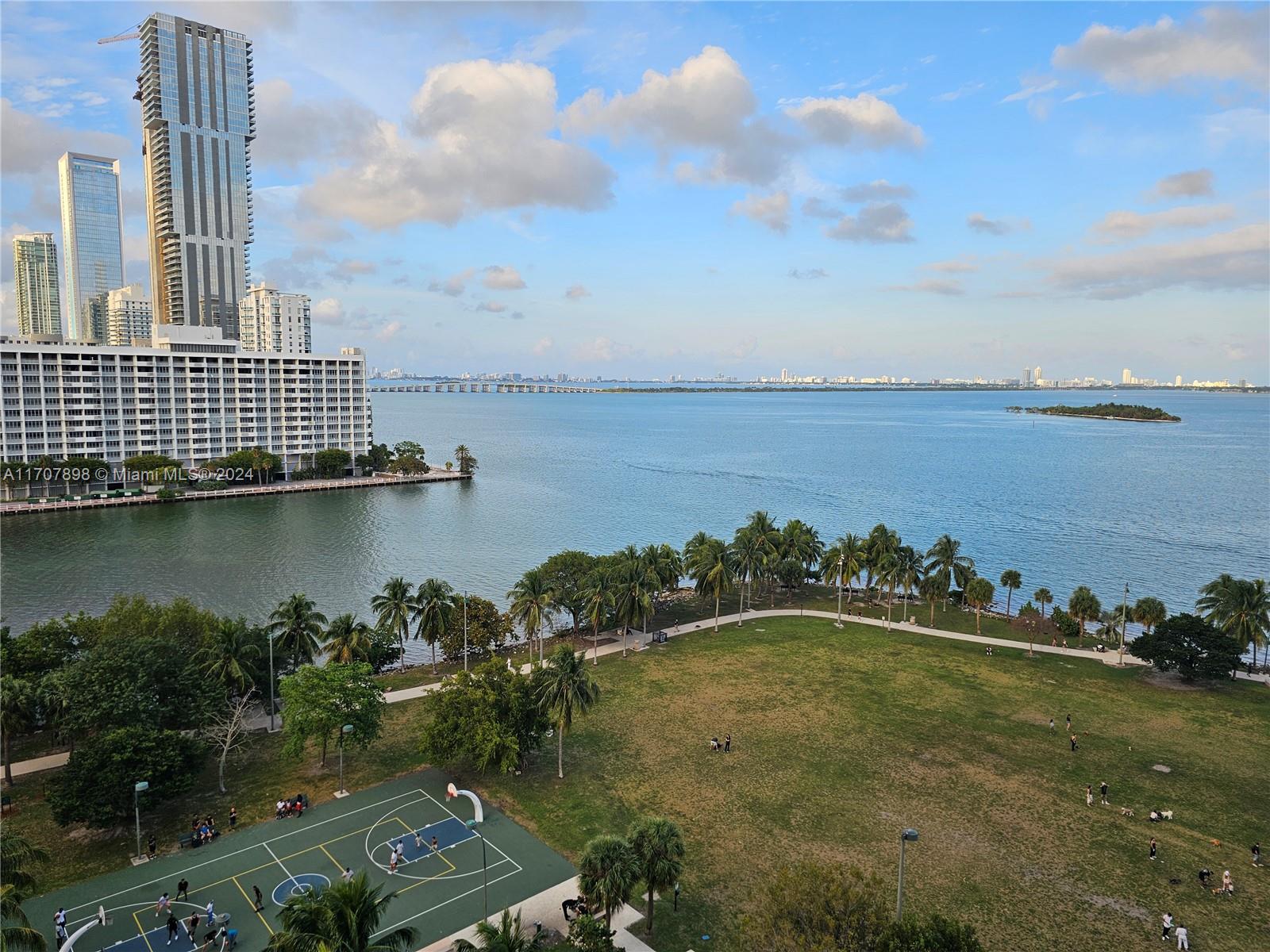 1900 N Bayshore Dr # 1803