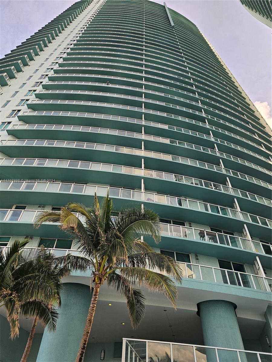1900 N Bayshore Dr # 1803