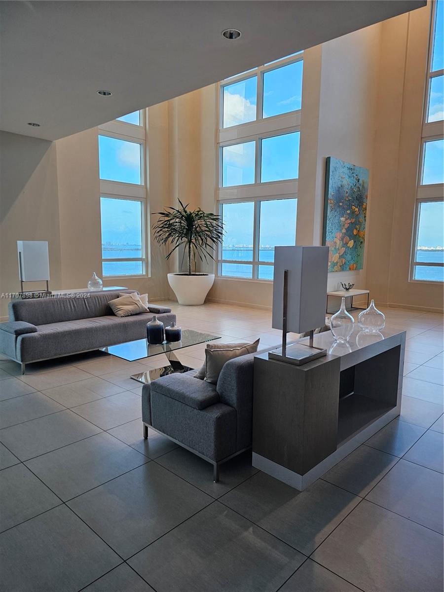 1900 N Bayshore Dr # 1803