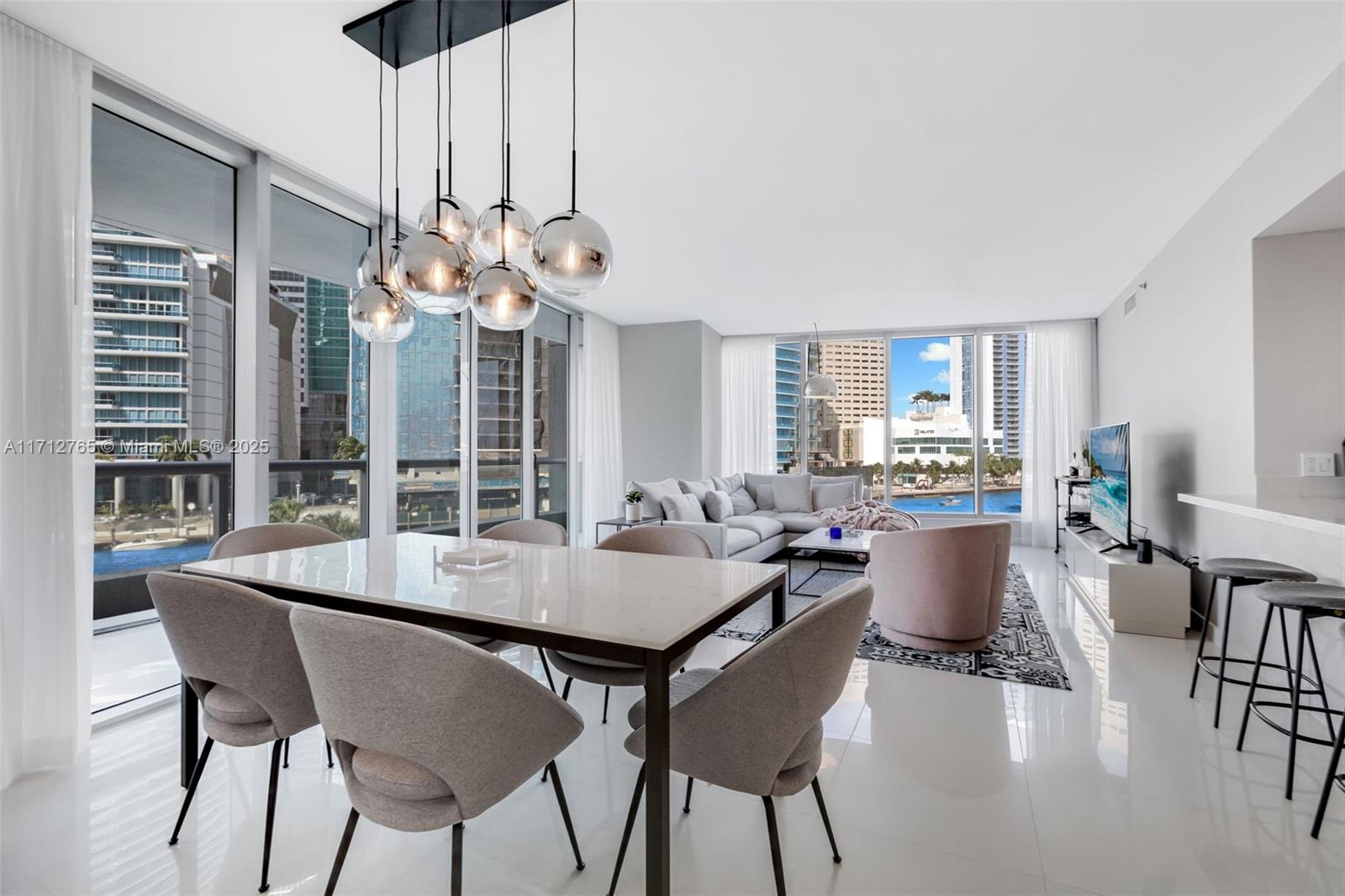 465 Brickell Ave # 402