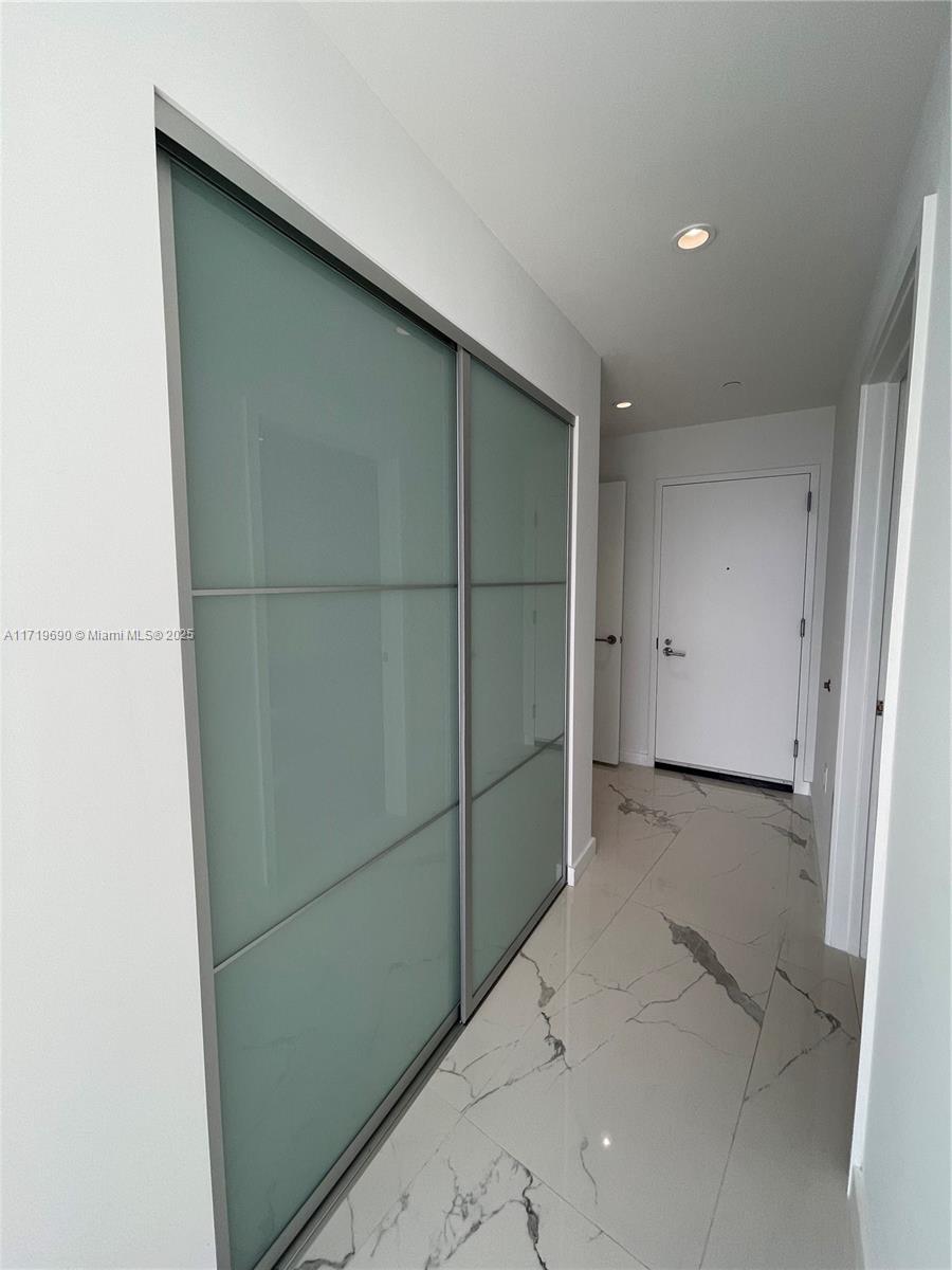 851 NE 1st Ave # 2611
