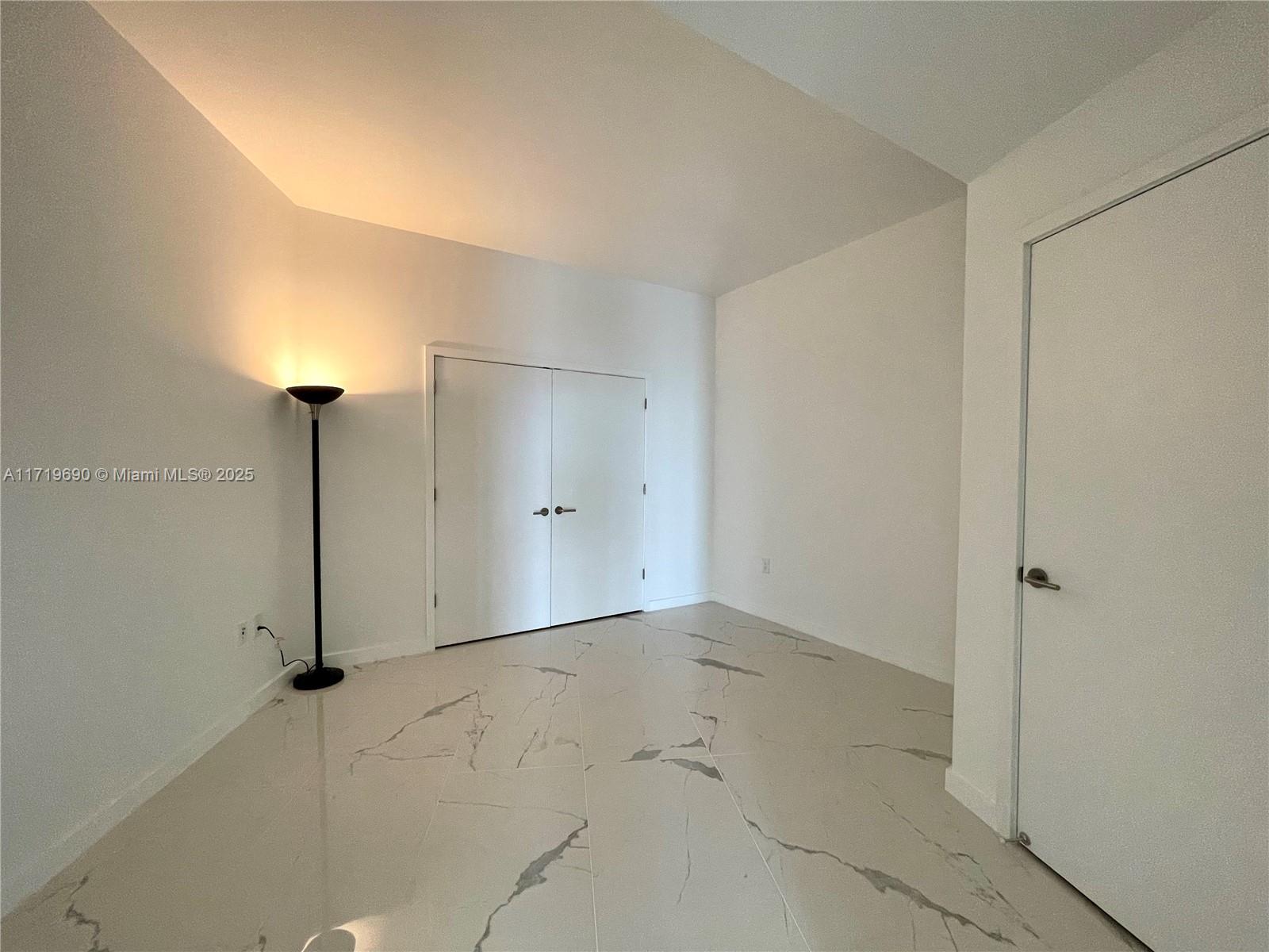 851 NE 1st Ave # 2611