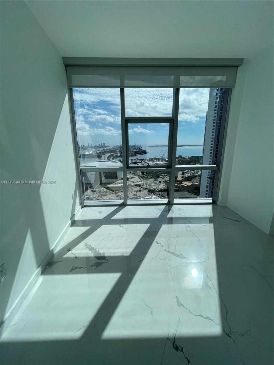 851 NE 1st Ave # 2611