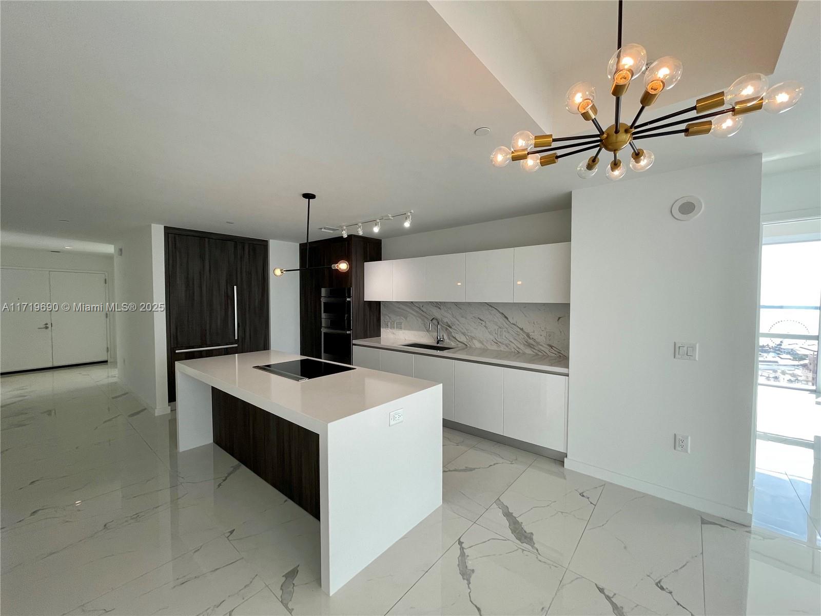 851 NE 1st Ave # 2611