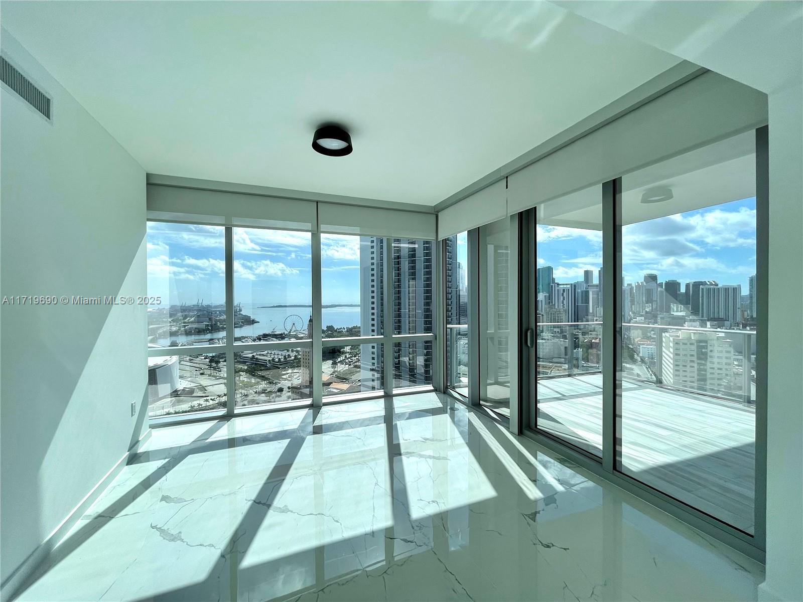 851 NE 1st Ave # 2611
