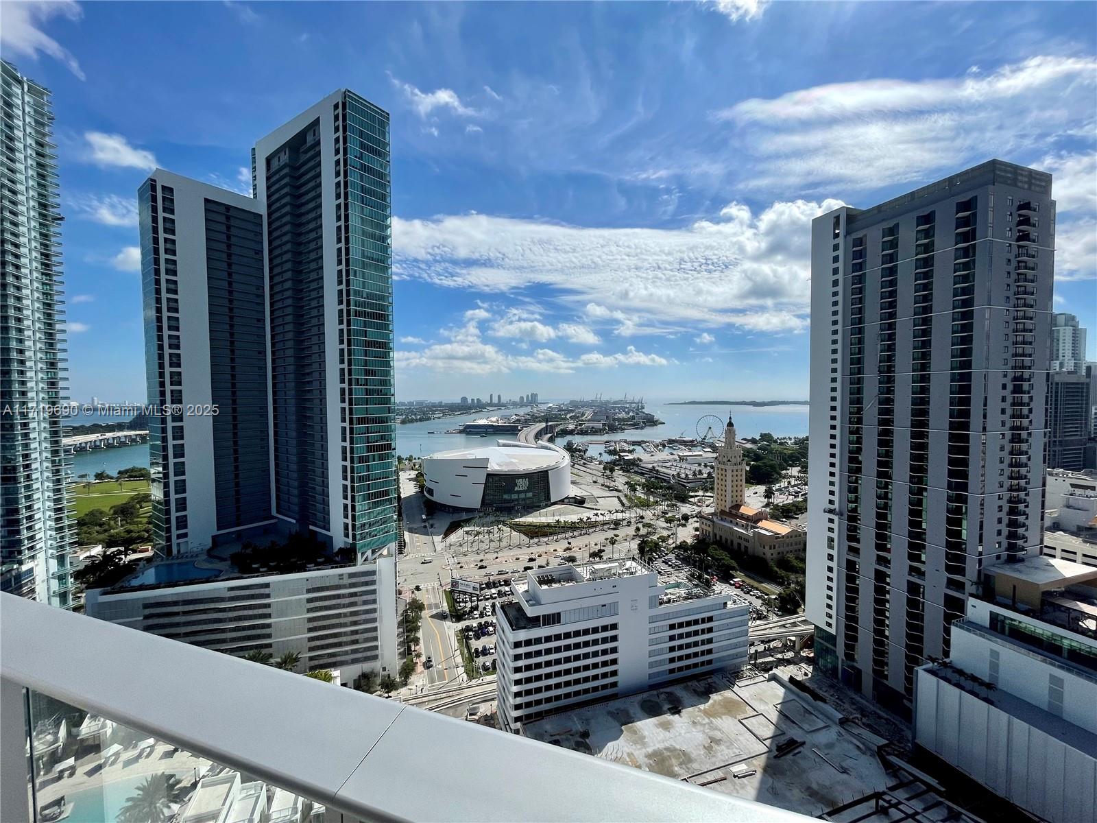 851 NE 1st Ave # 2611